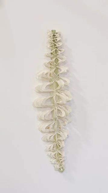 Interflorescence III, 2025 by Daniela Bergschneider (Ceramic Brussels)