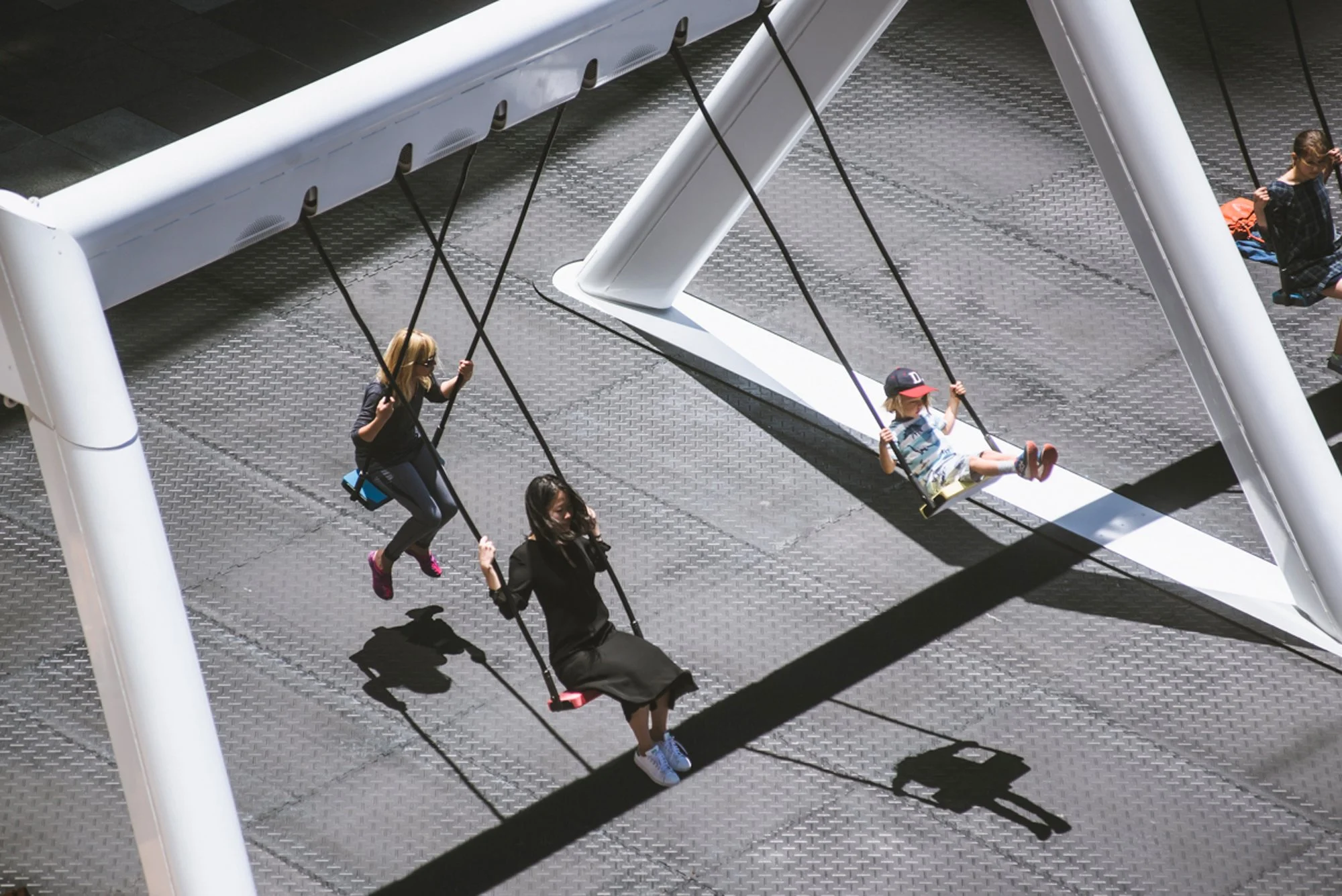 05_MusicalSwings_DailyTLJ_PhotoByRyanMuir.jpg