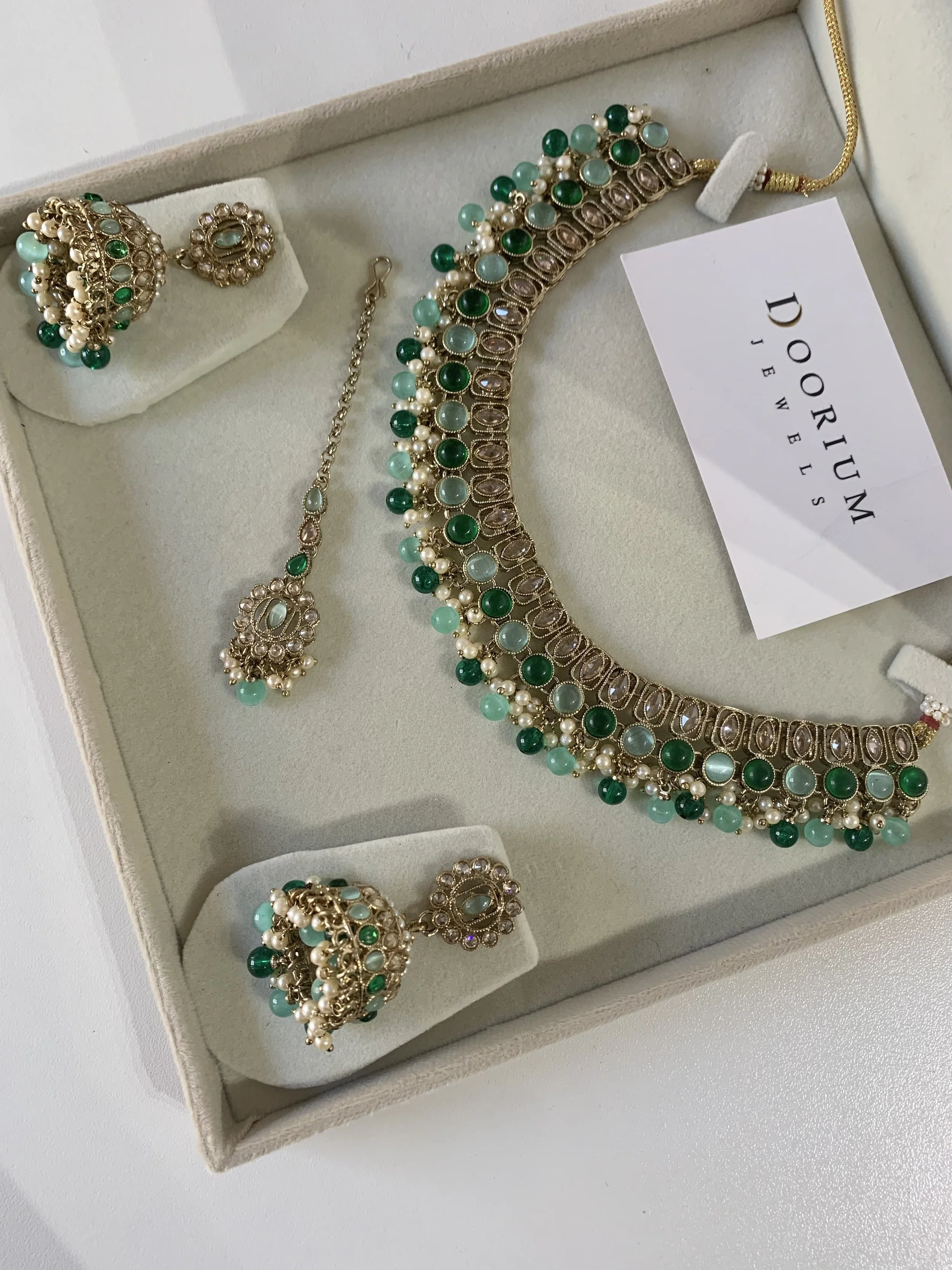 Mixed green flexible set