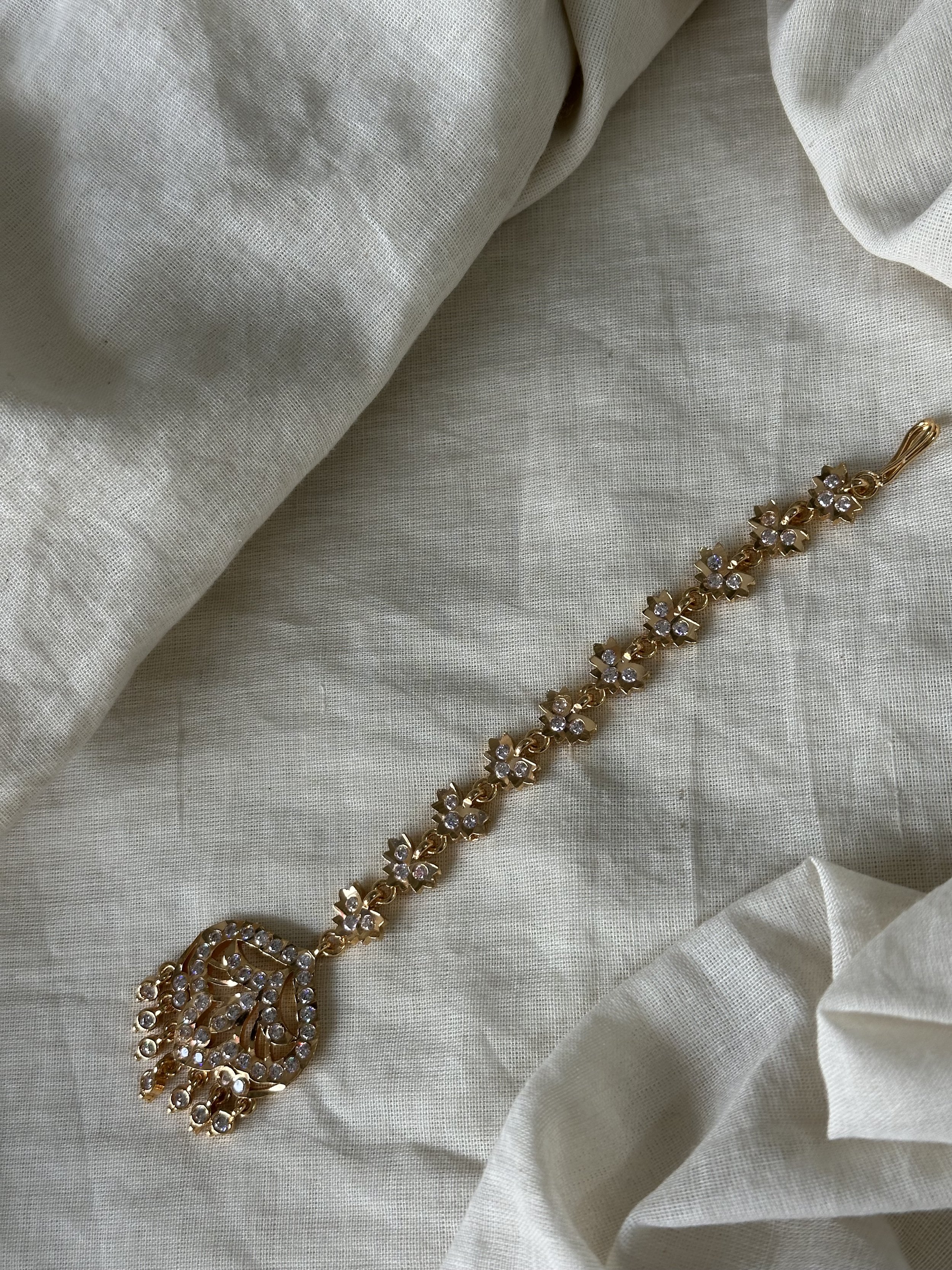 Kayal gold plated tikka