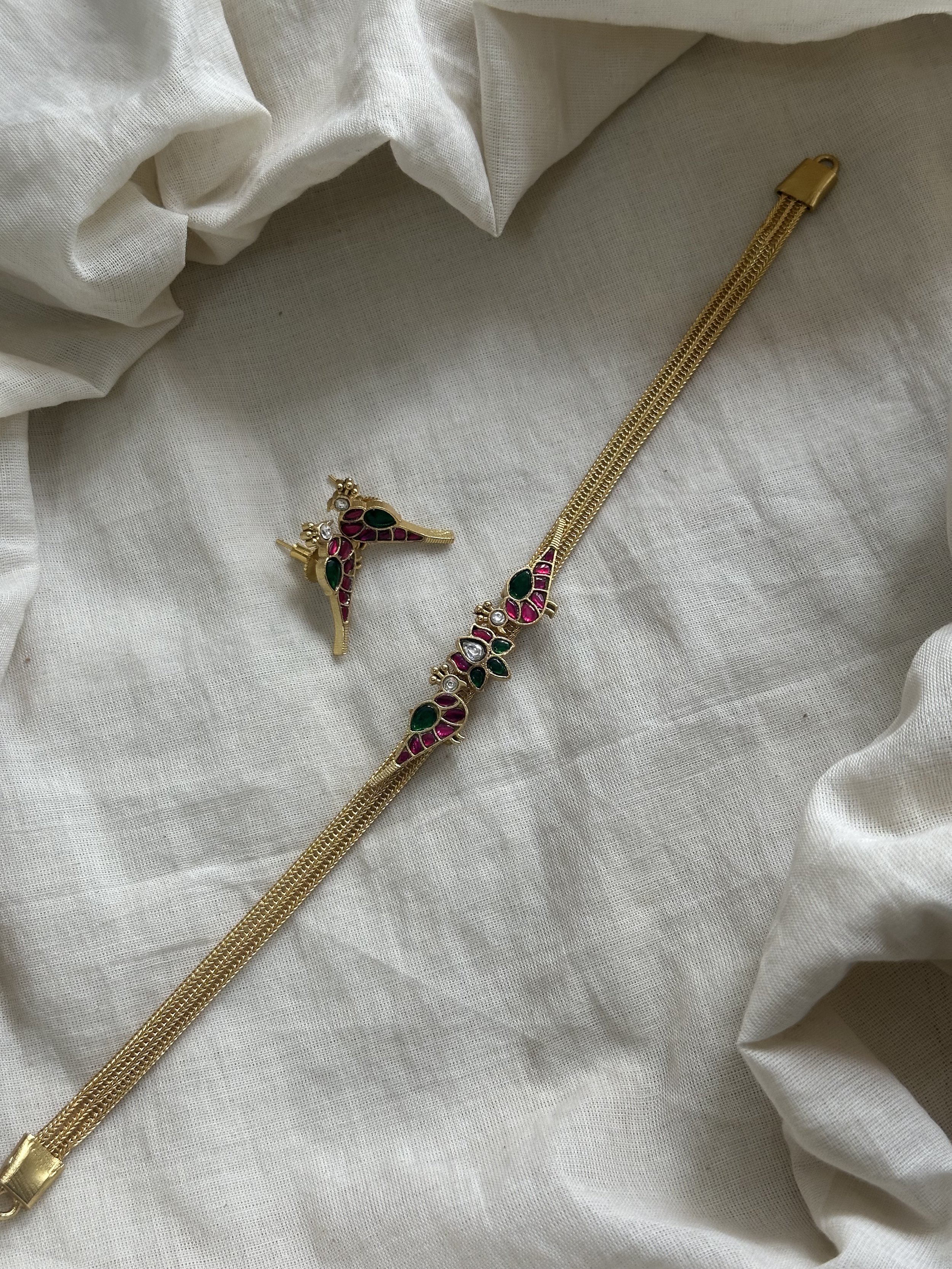 Jadau parrot choker