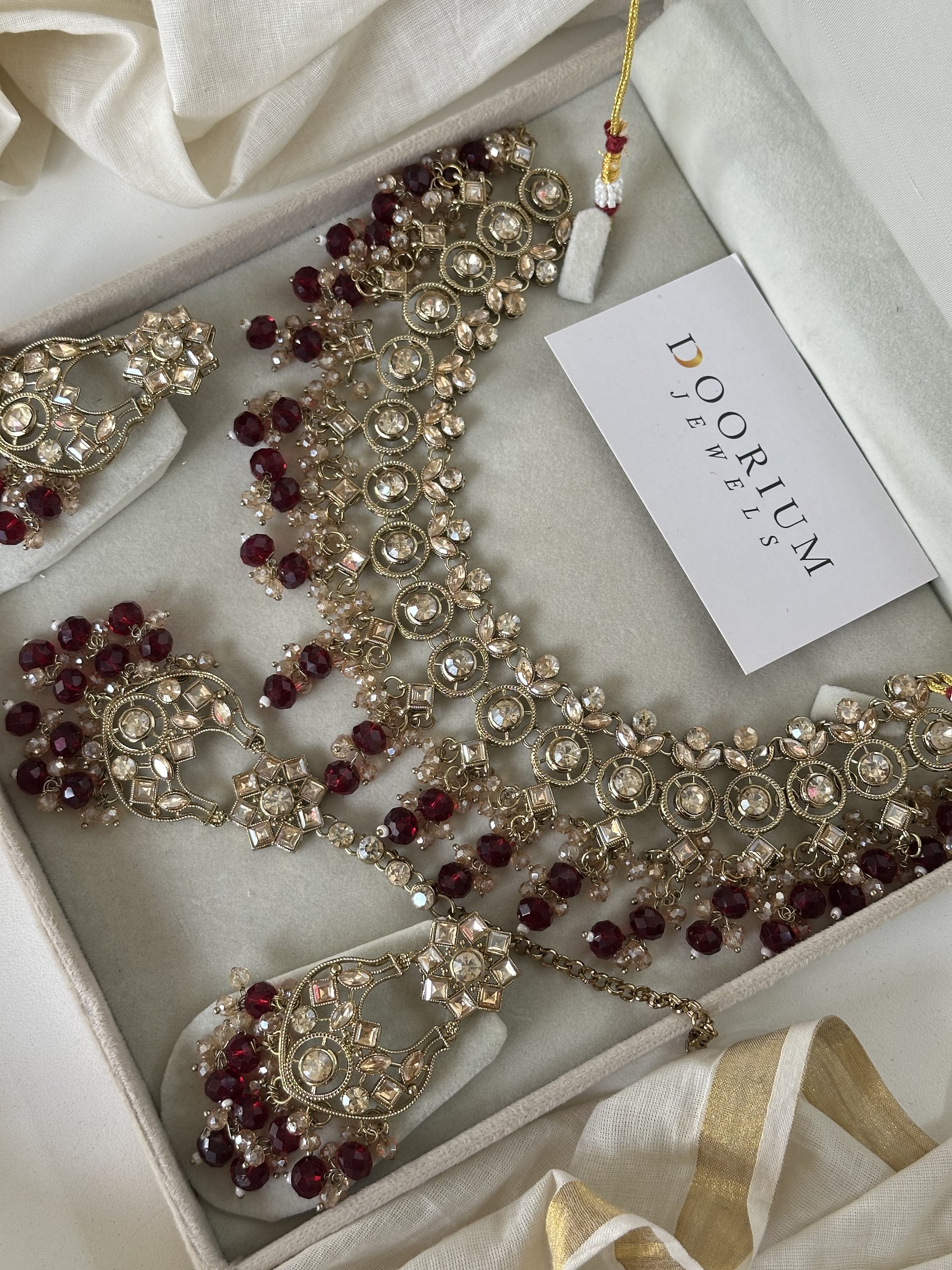 Kayal antique necklace set in maroon