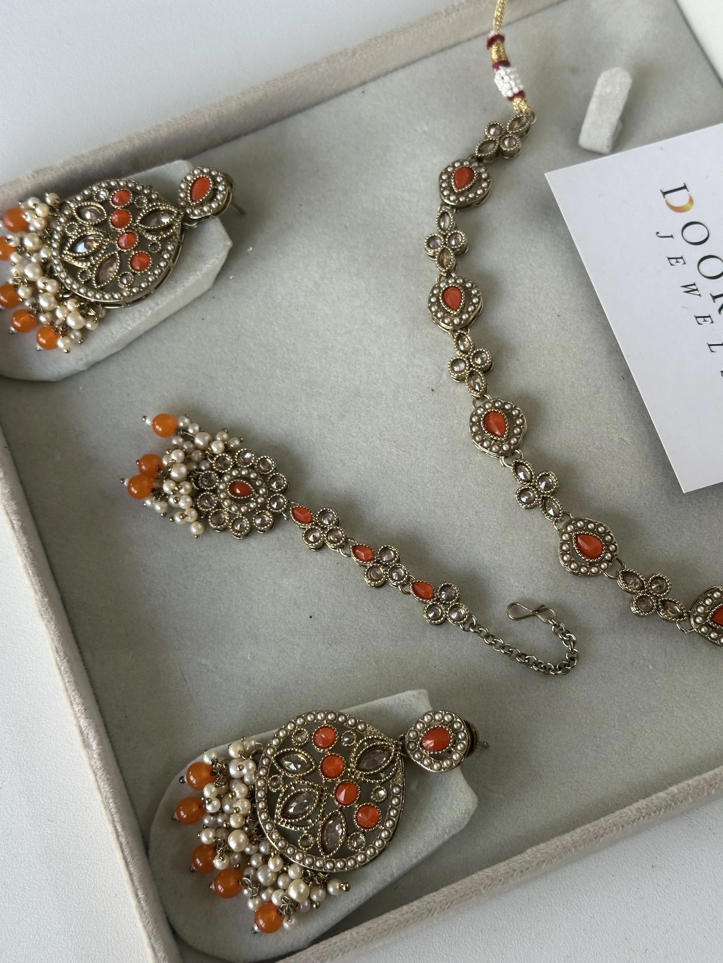 Simple antique gold orange set