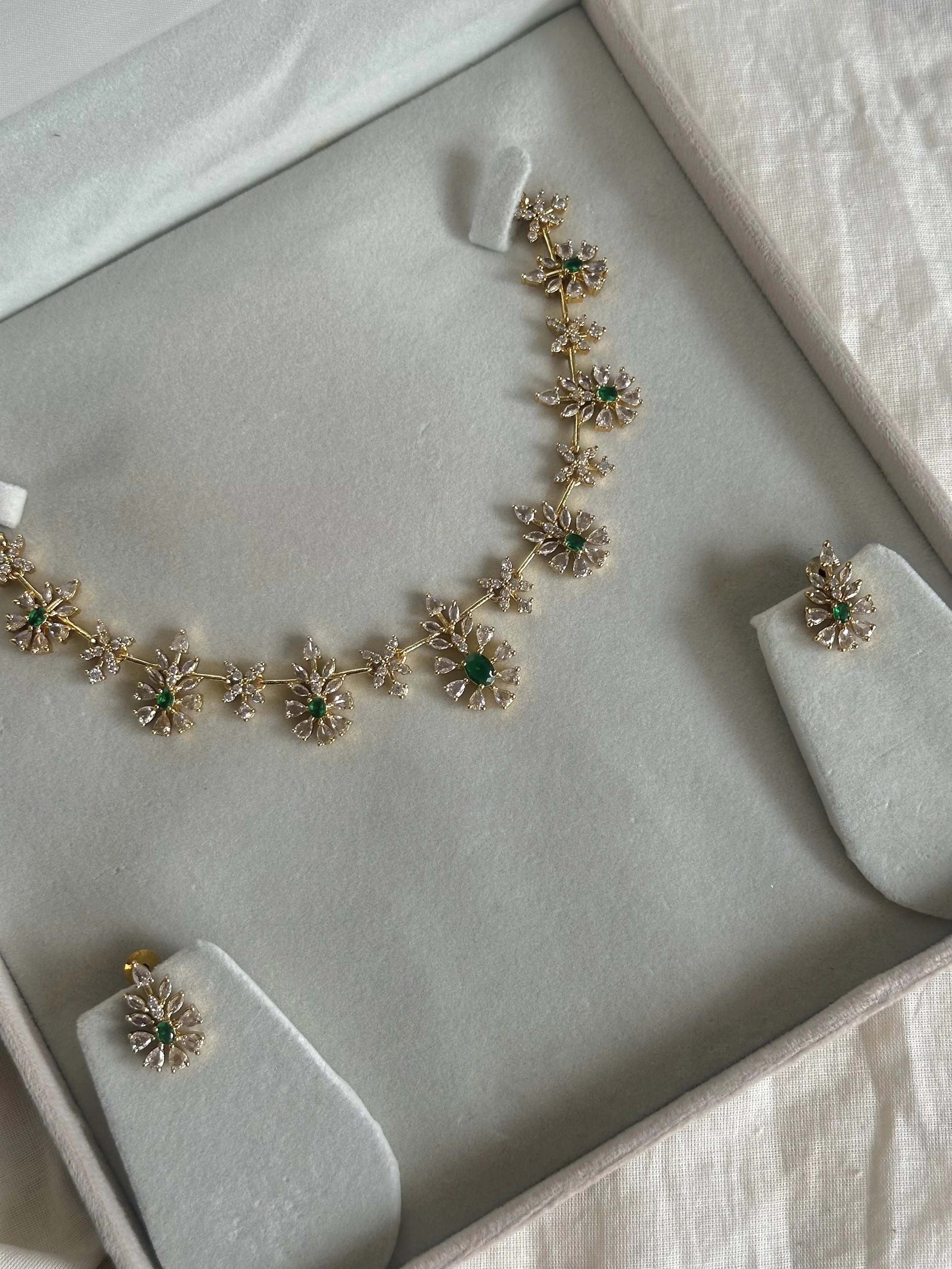 Raindrop emerald set