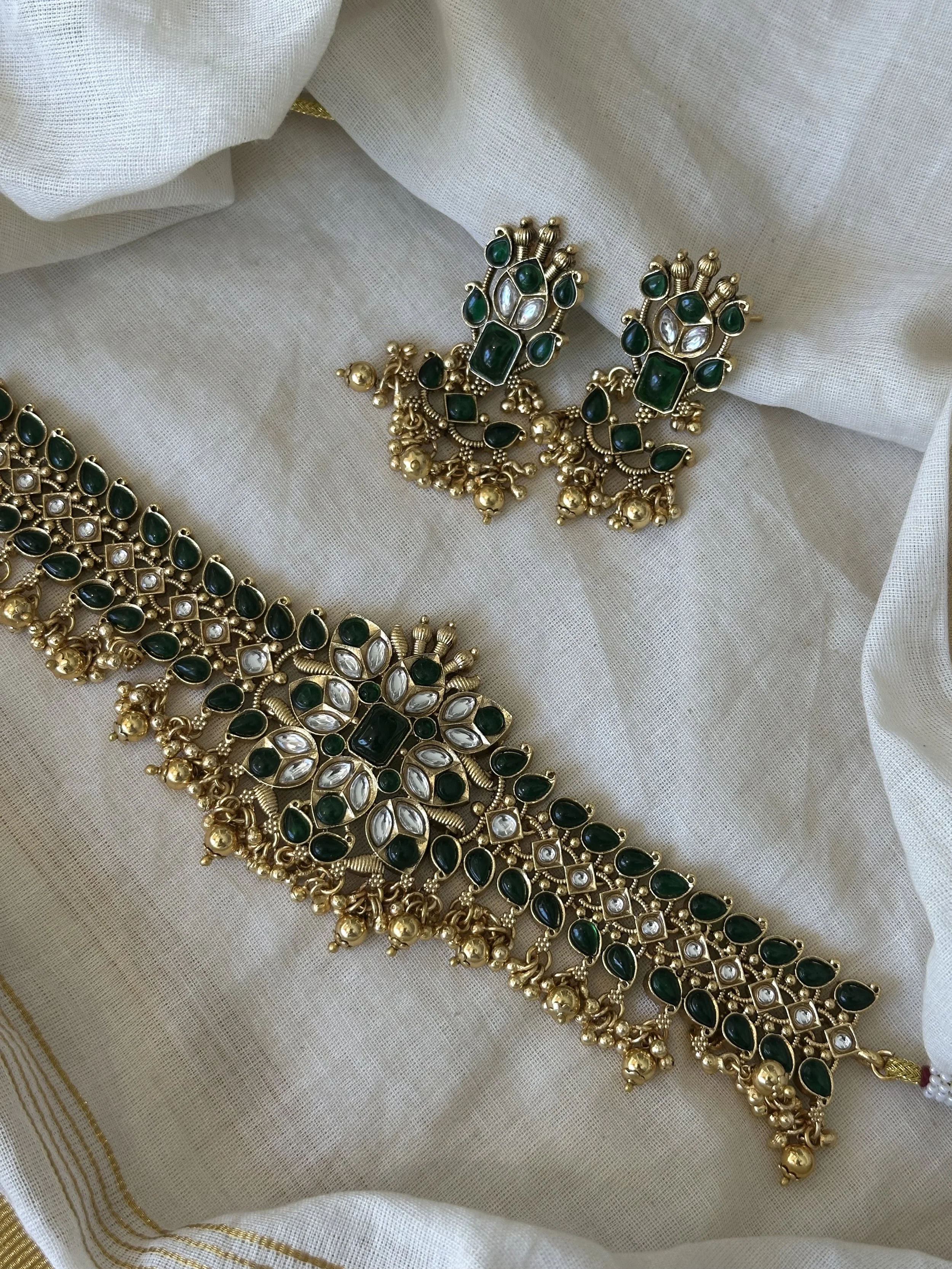 Emerald green choker