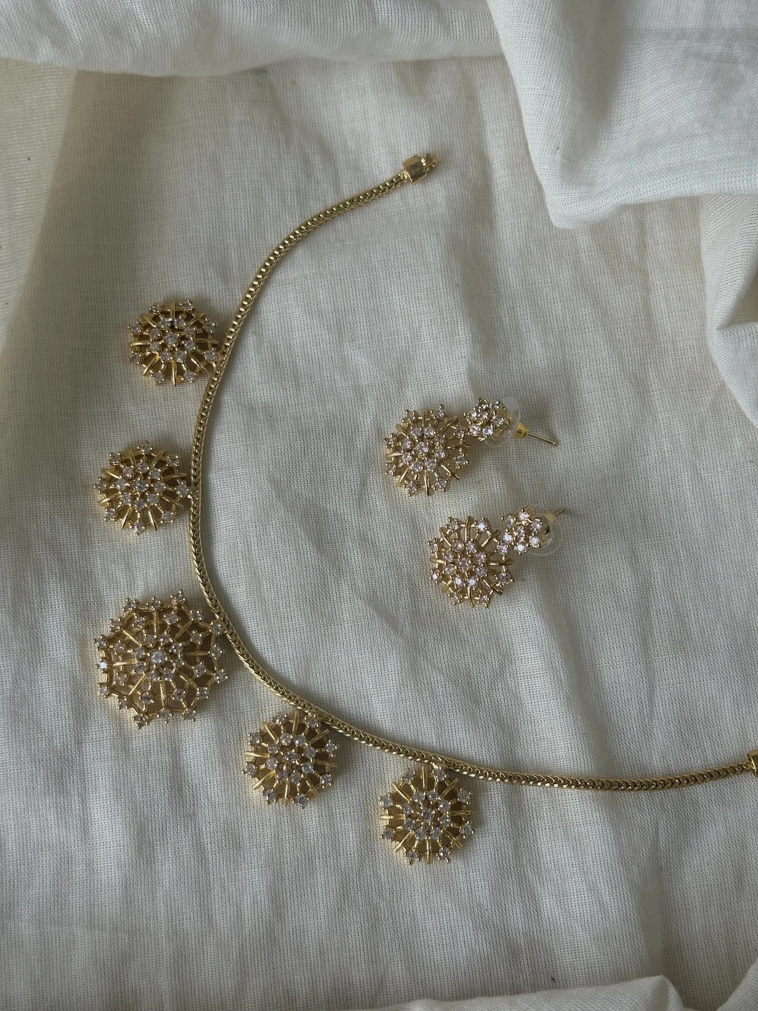 Diamond flexible set