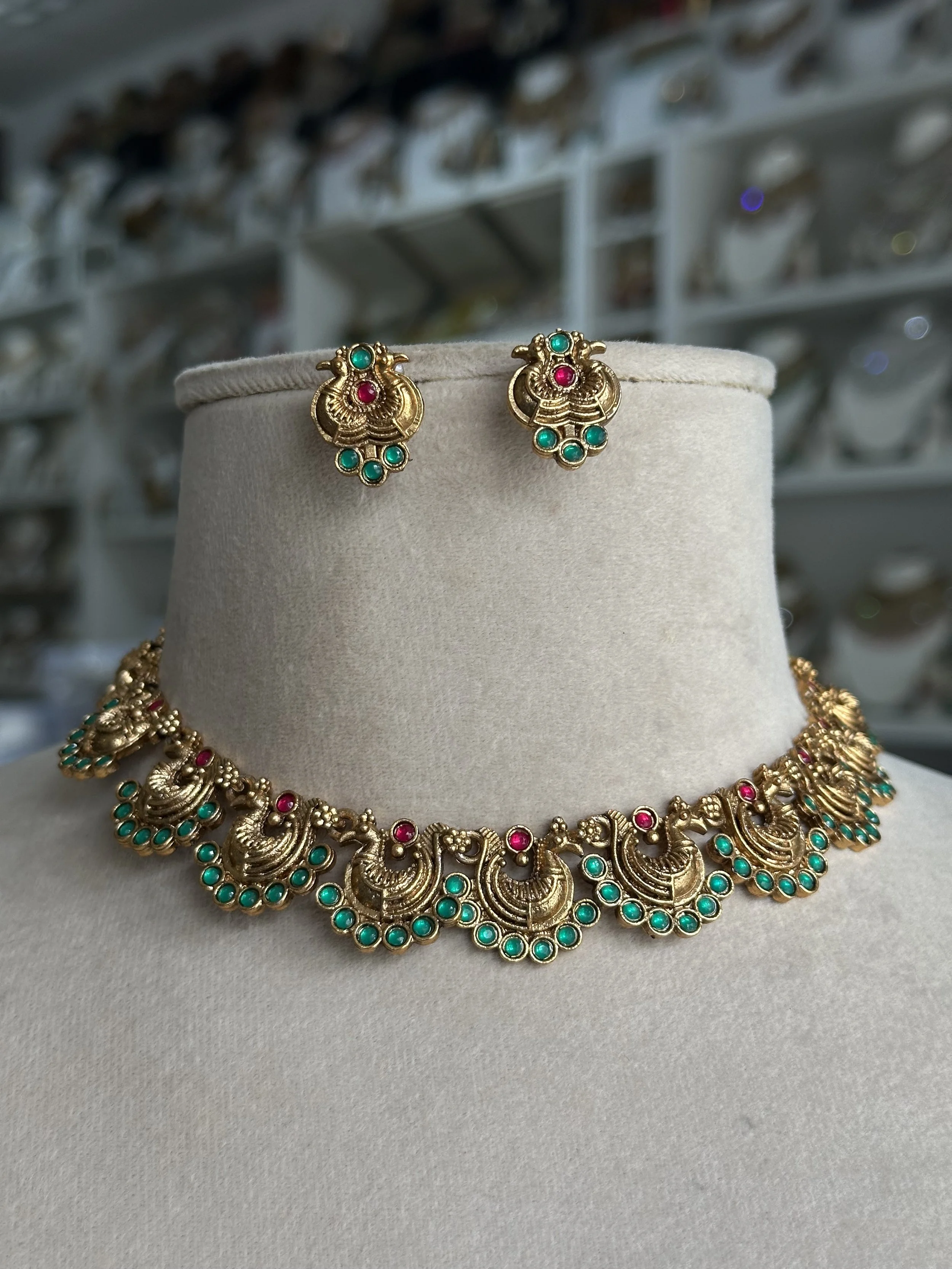 Green peacock flexible necklace set