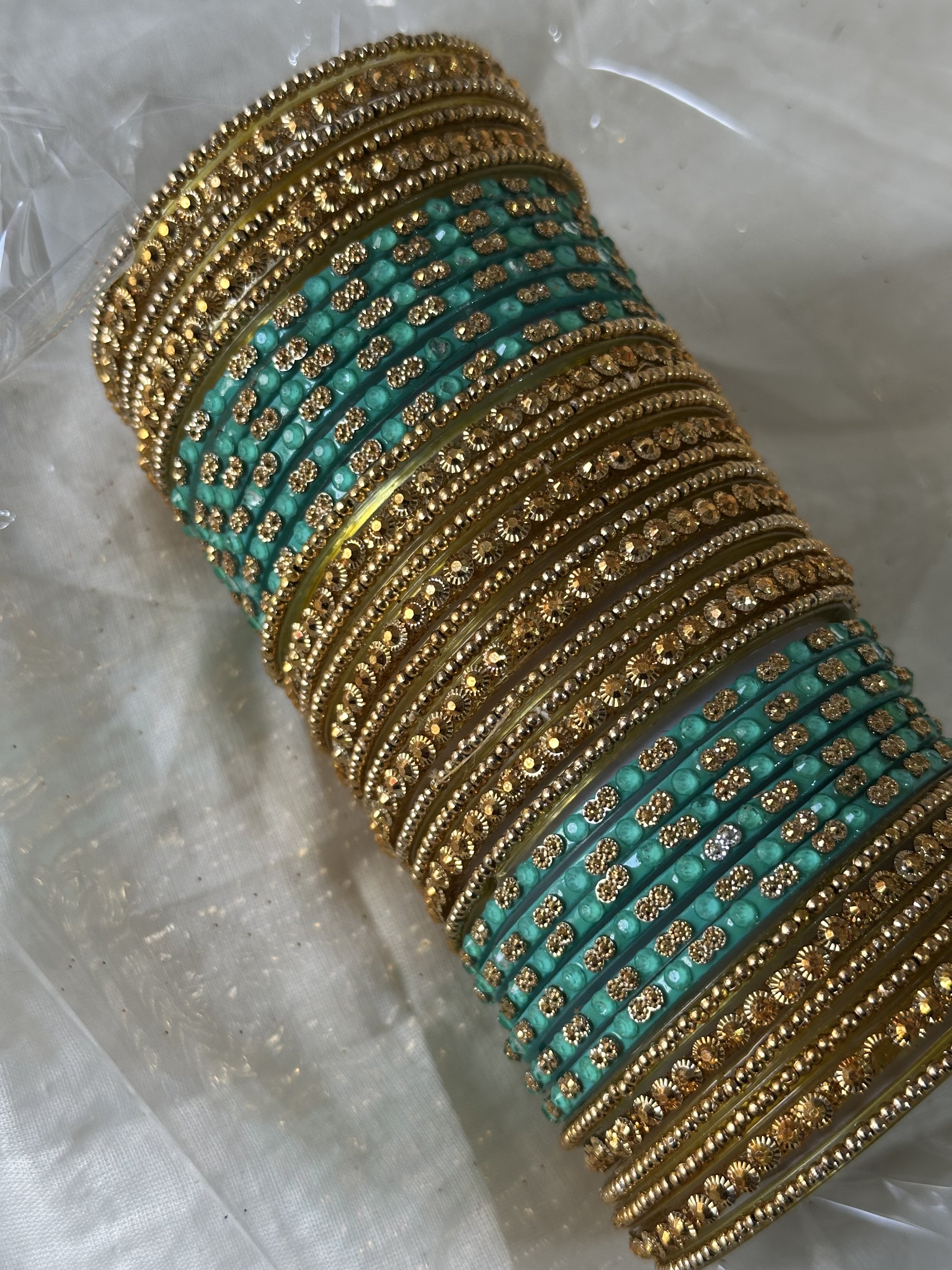 Turquoise glass bangle set