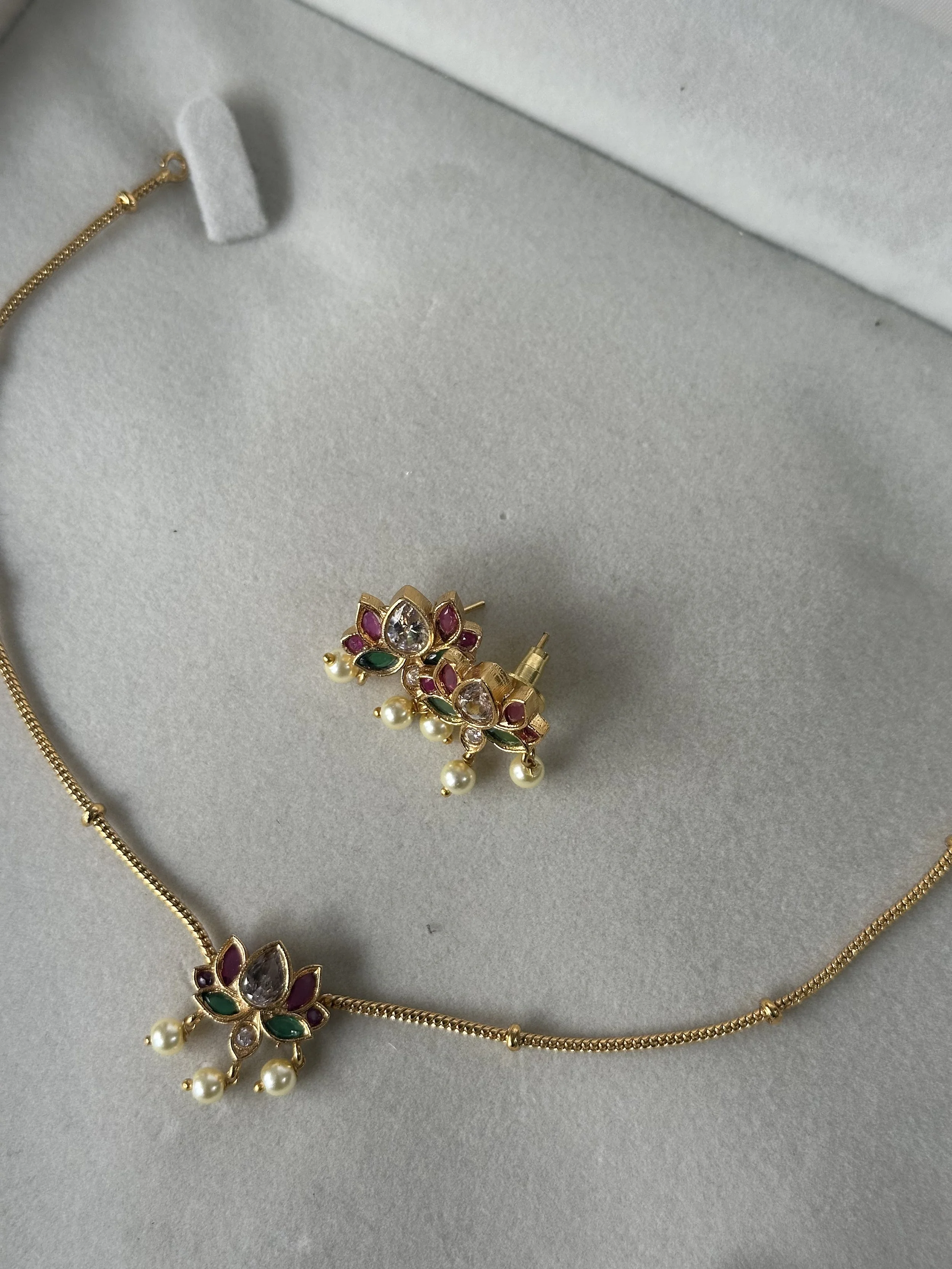 Lotus set
