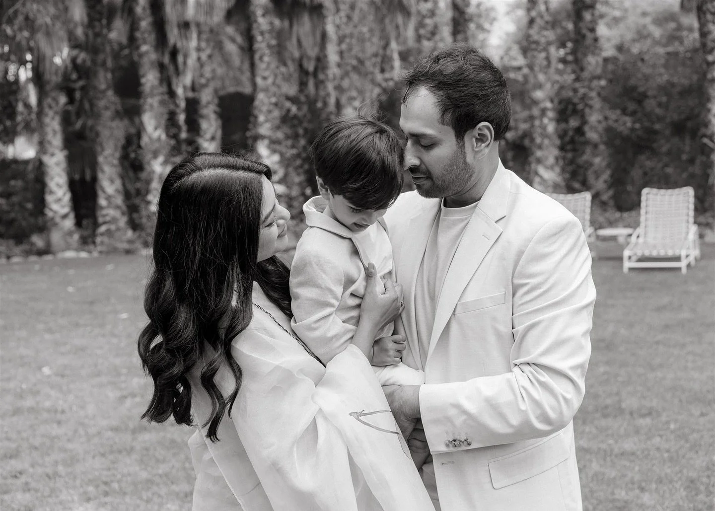 Love this! Joanna + fam 🧡#ojaiphotographer #ojaifamilyphotographer