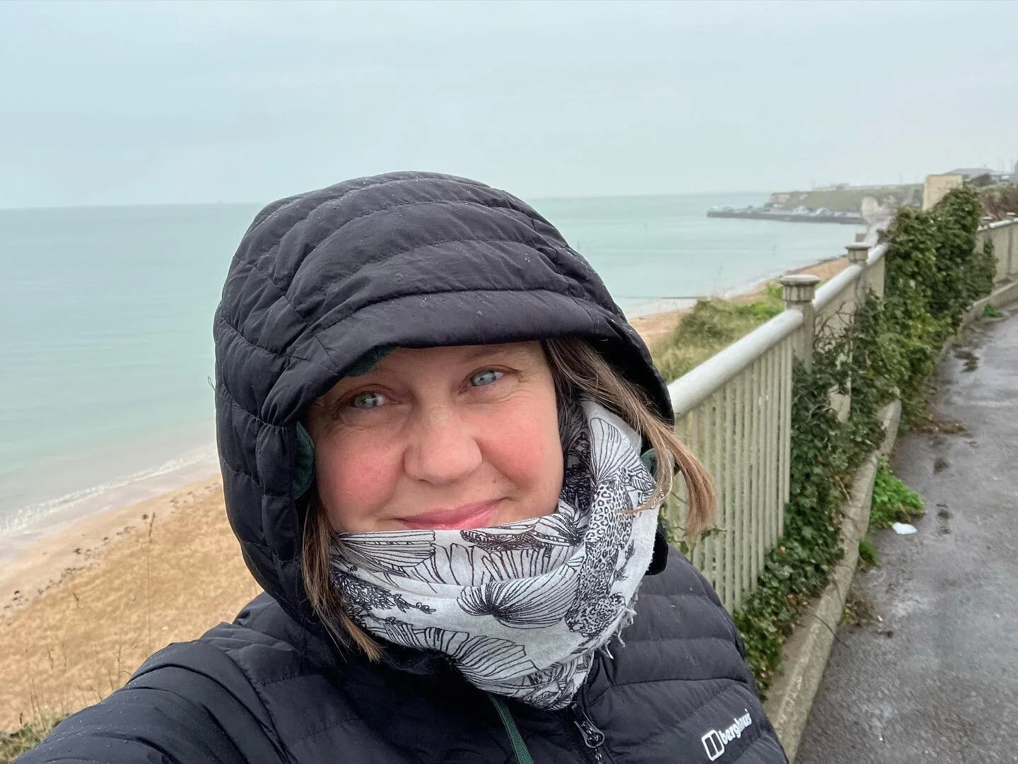 Thanks for having me @tomthumbtheatre Margate! I loved meeting everyone who came to the show today, enthusiastic kids and parents who said such nice things about my story show. One Mum said she felt transported into another world, which is just what 