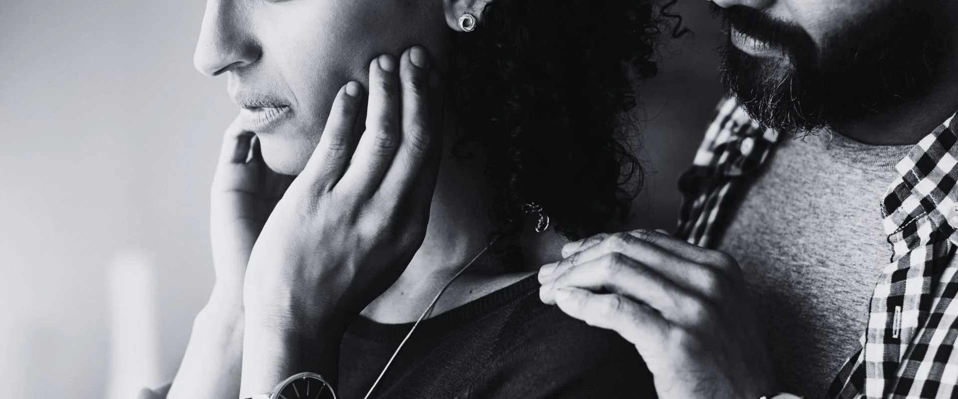 couple avoiding divorce after child loss.