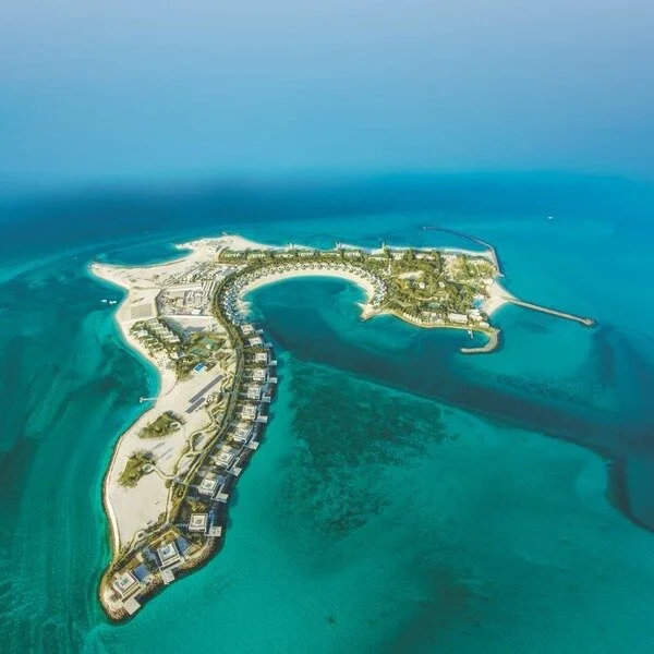 Das ist KEINE Insel auf den Malediven.. Das ist...

NURAI ISLAND / VAE 😱

*Werbung*
Vor der K&uuml;ste von Abu Dhabi liegt Nurai Island und das Hotel Nurai Island Abu Dhabi. Nach einer 15-min&uuml;tigen Bootsfahrt von Saadiyat Island erreicht ihr di