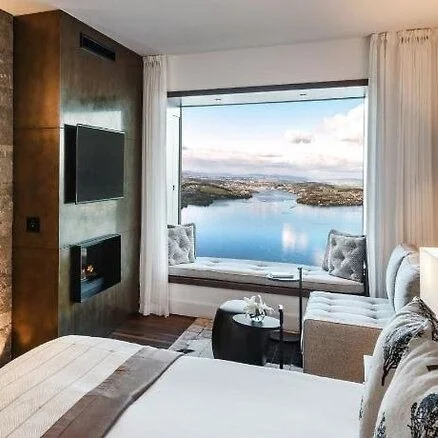 B&Uuml;RGENSTOCK Hotel ALPINE &amp; SPA // SCHWEIZER ALPEN 

*Werbung* 
Ein wahres unber&uuml;hrtes, ungest&ouml;rtes und unvergessliches Versteck in den Schweizer Alpen.
Es ist ein wahrer R&uuml;ckzugsort mit atemberaubender Aussicht auf den Vierwal