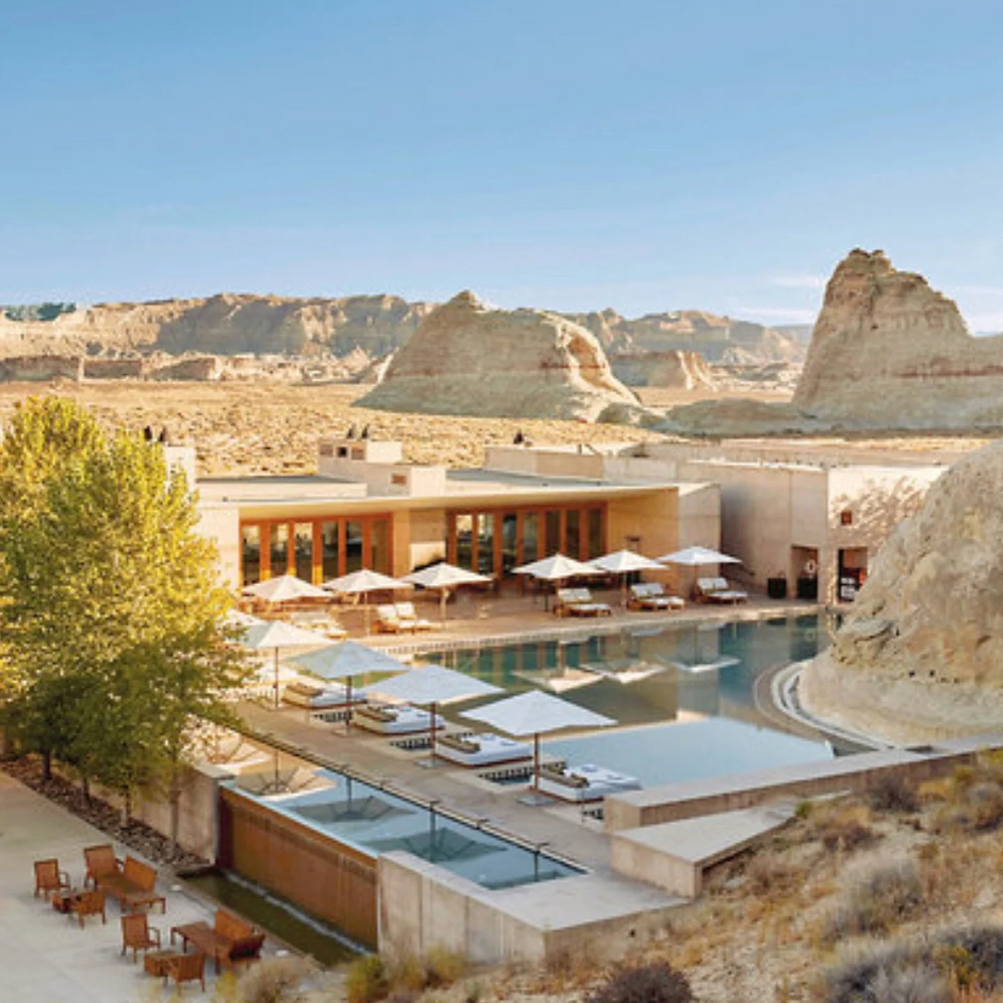 ✨AMANGIRI &amp; CAMP SARIKA BY AMANGIRI // UTAH - 🇺🇸 

*Anzeige
Ein Traum aus Stein, Glas und Holz und &bdquo;Glamorous Camping&ldquo; in atemberaubender Lage inmitten grandioser Landschaften. Mit perfektem Service, einzigartigem Spa und interessan