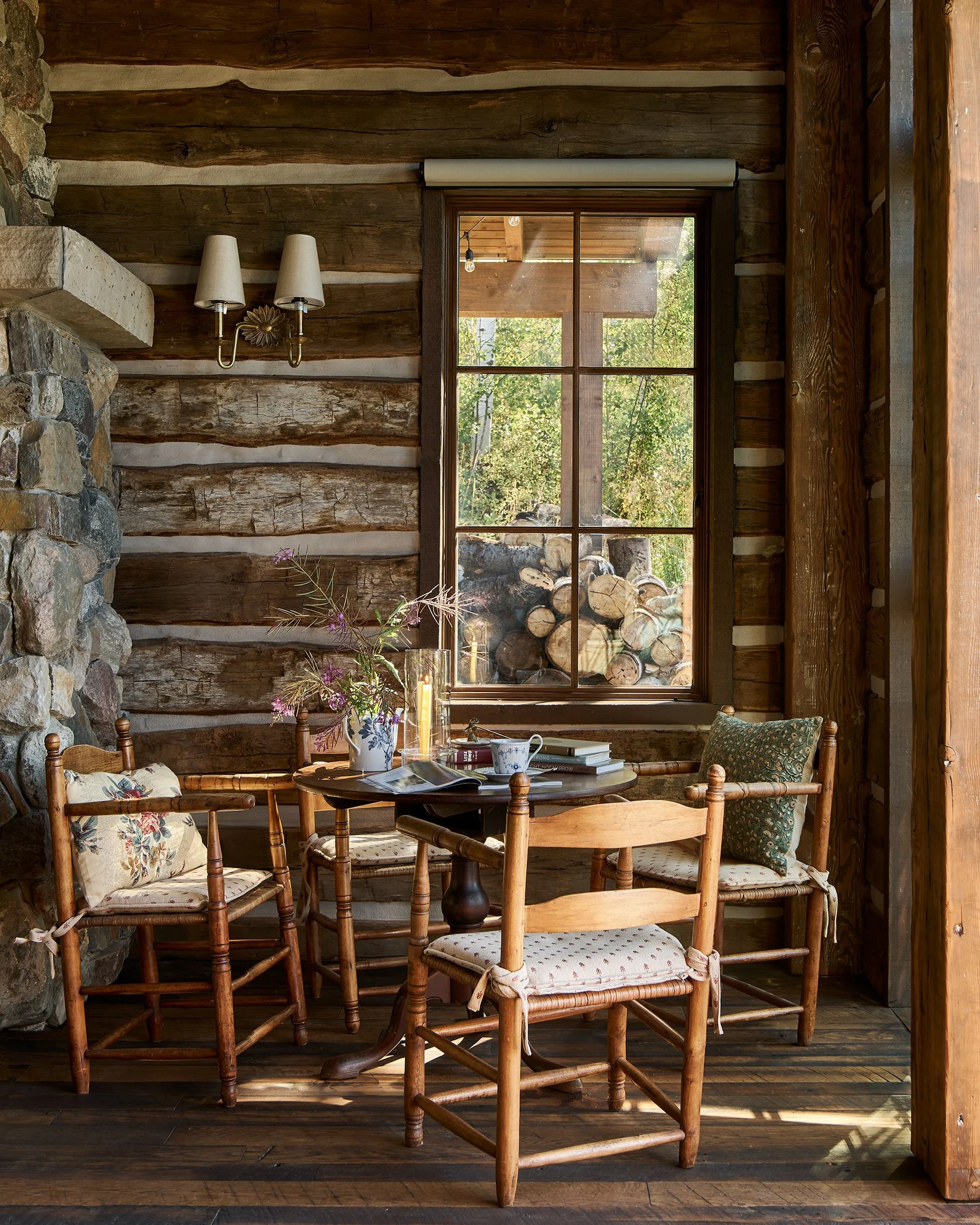Vertical-Arts-MacGray-08-19-25-Corner-Table-Detail-Living-Room-Web.jpg