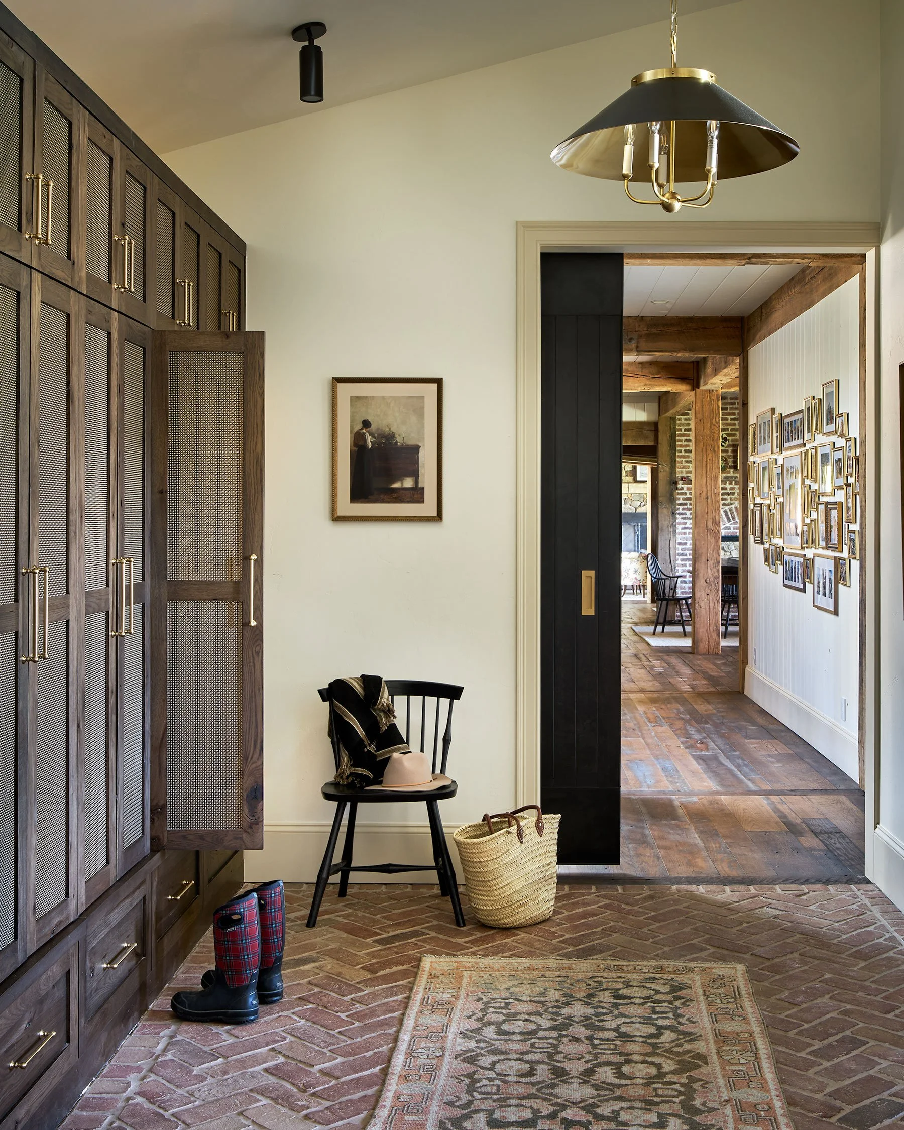Vertical-Arts-MacGray-08-19-25Mudroom-to-Dining-Living-Web.jpg
