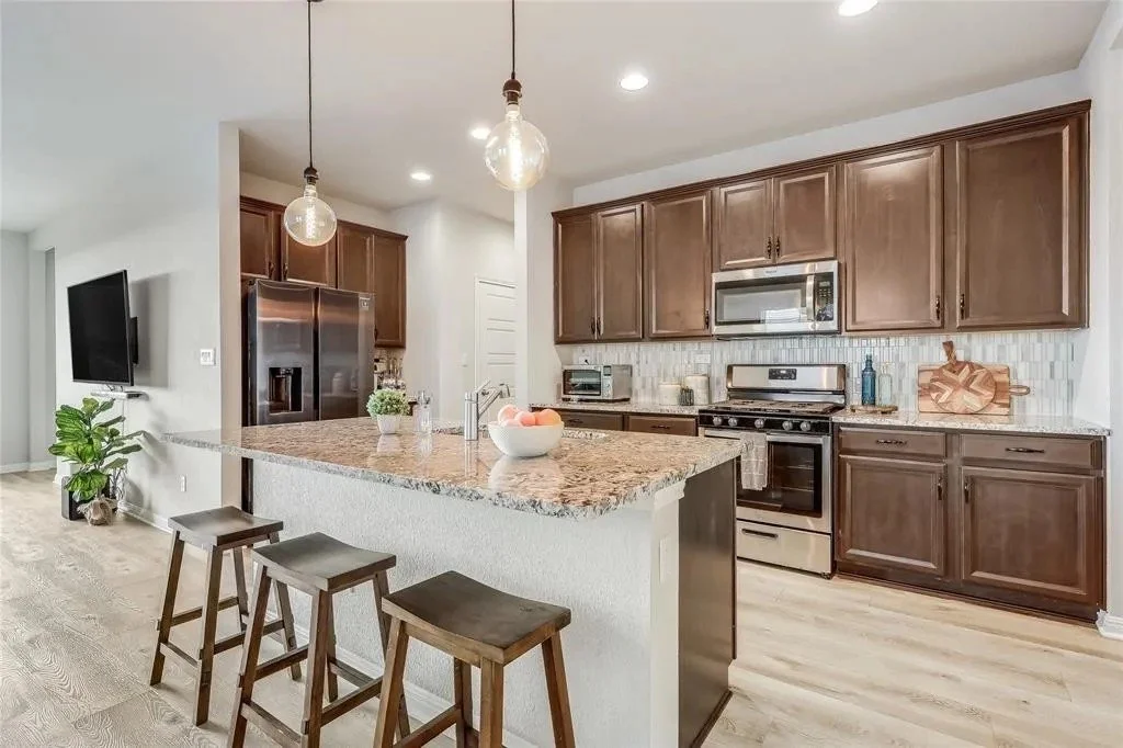 Kitchen.jpeg