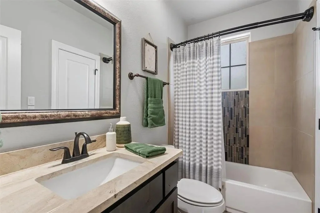 guest bath.jpeg