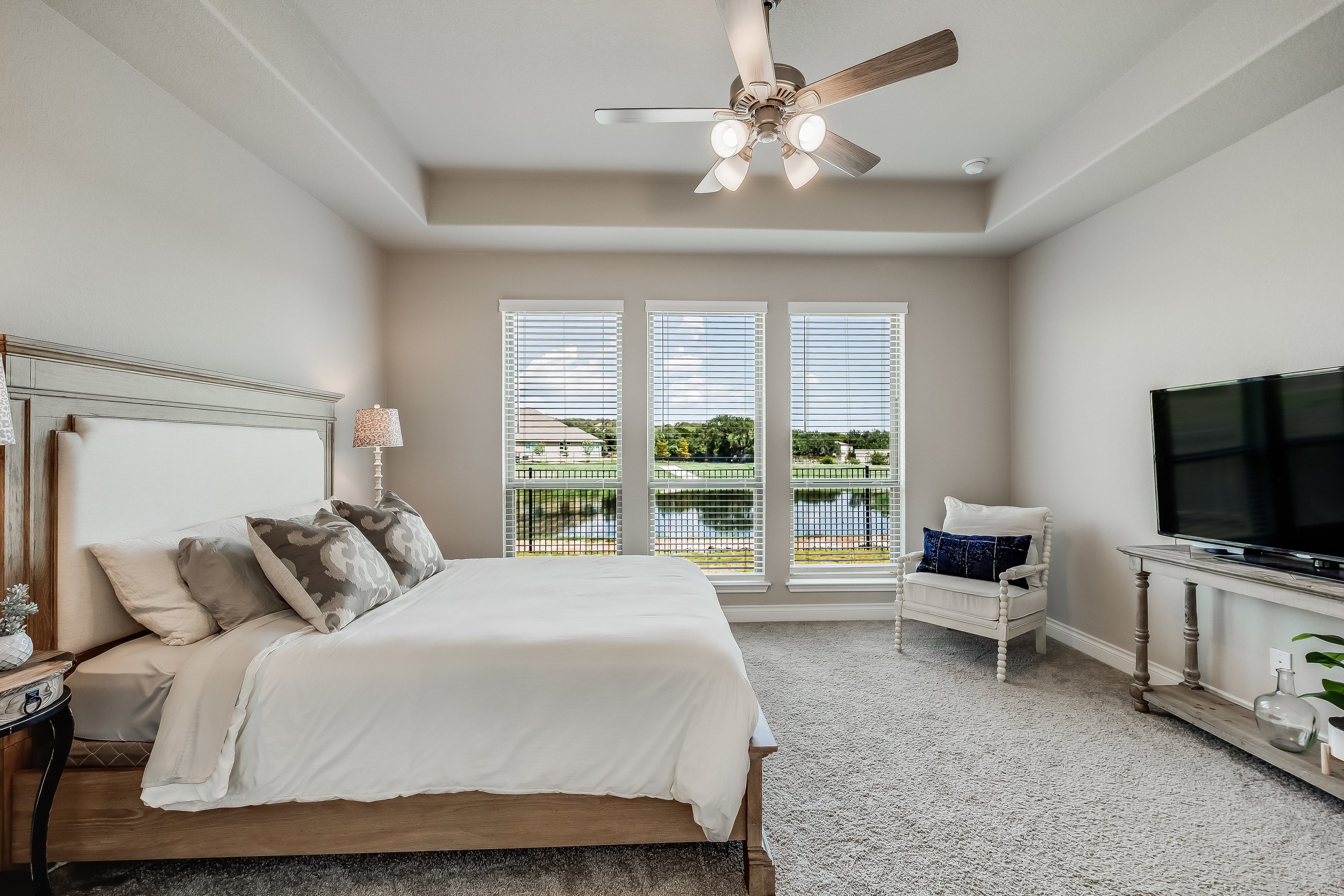 Lagrata - Bedroom.jpeg