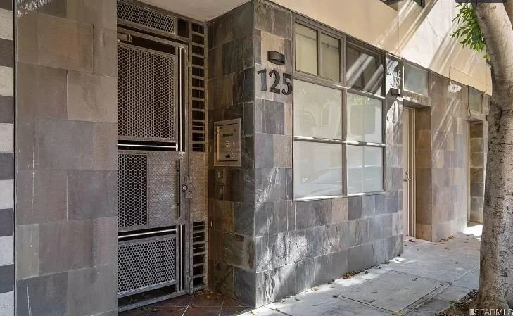 125 Gilbert...JPG