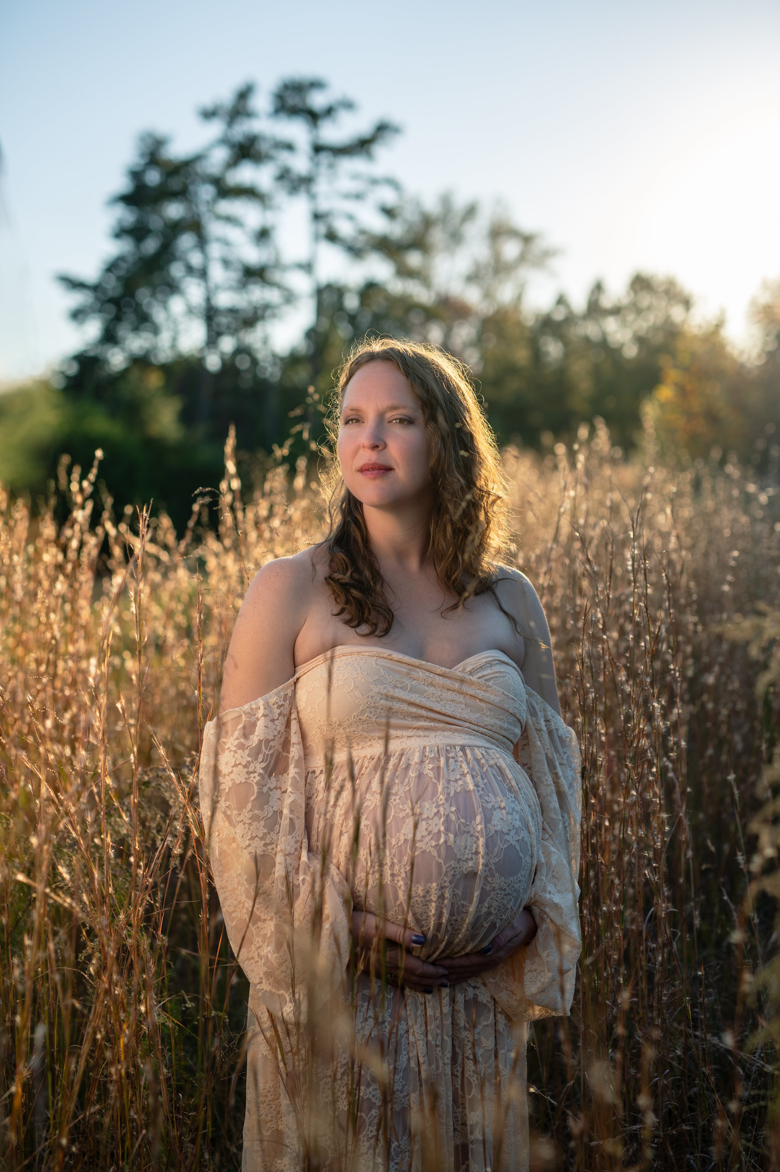 Maternity photography by Briana Woods: Boho, golden hour.