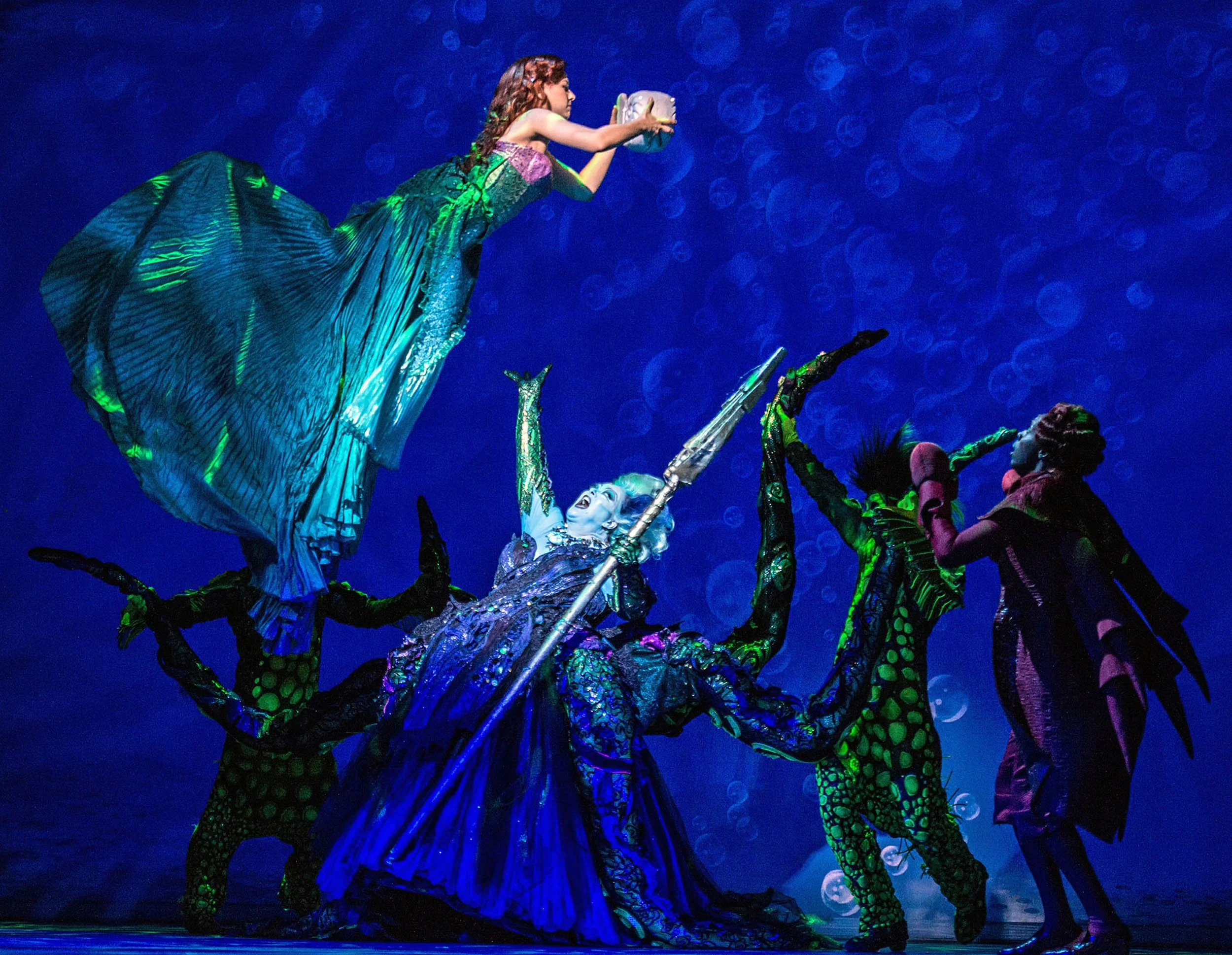 disneys-little-mermaid-charlie-morrison-lighting-design-18.jpg