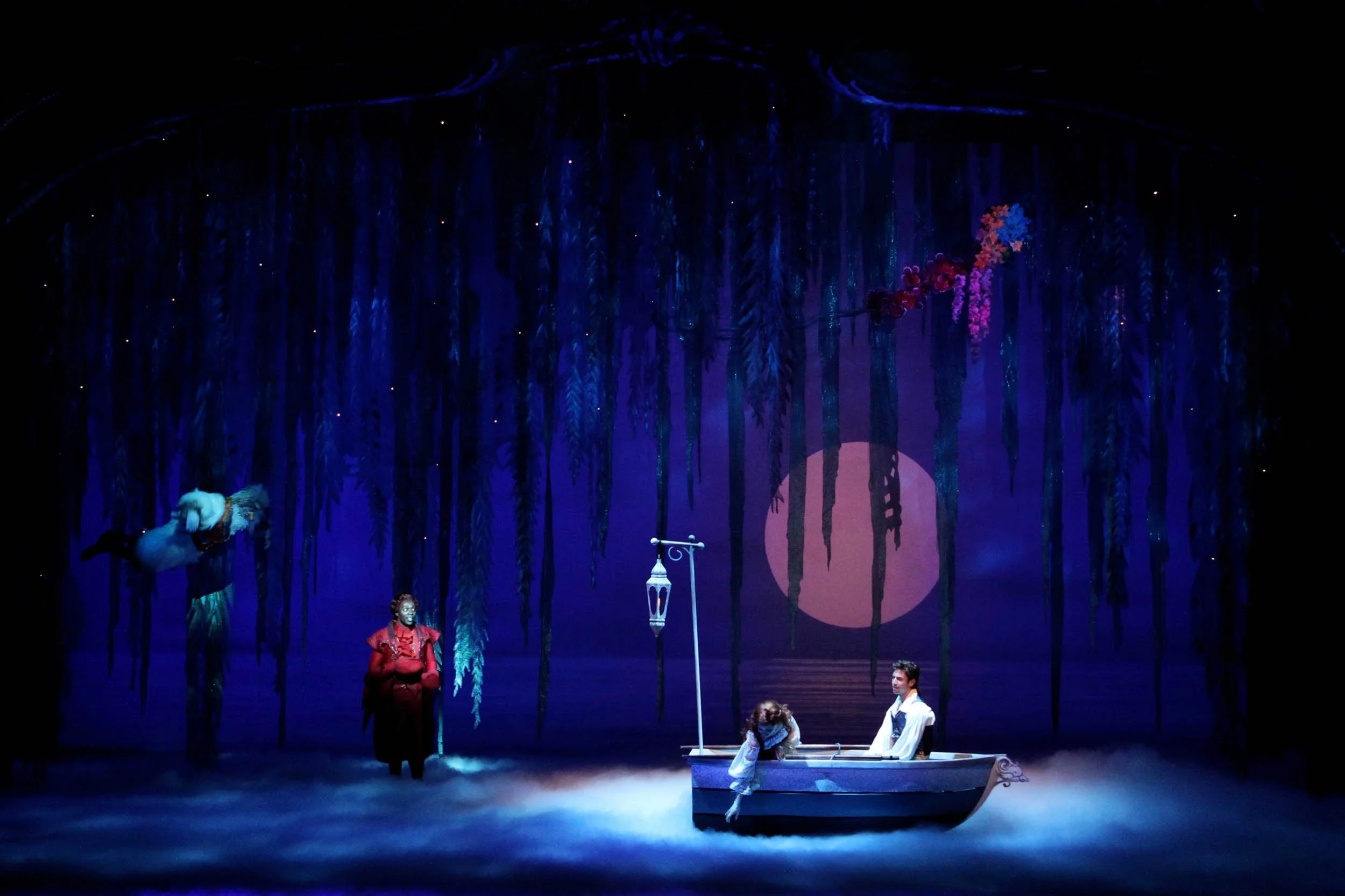 disneys-little-mermaid-charlie-morrison-lighting-design-10.jpg