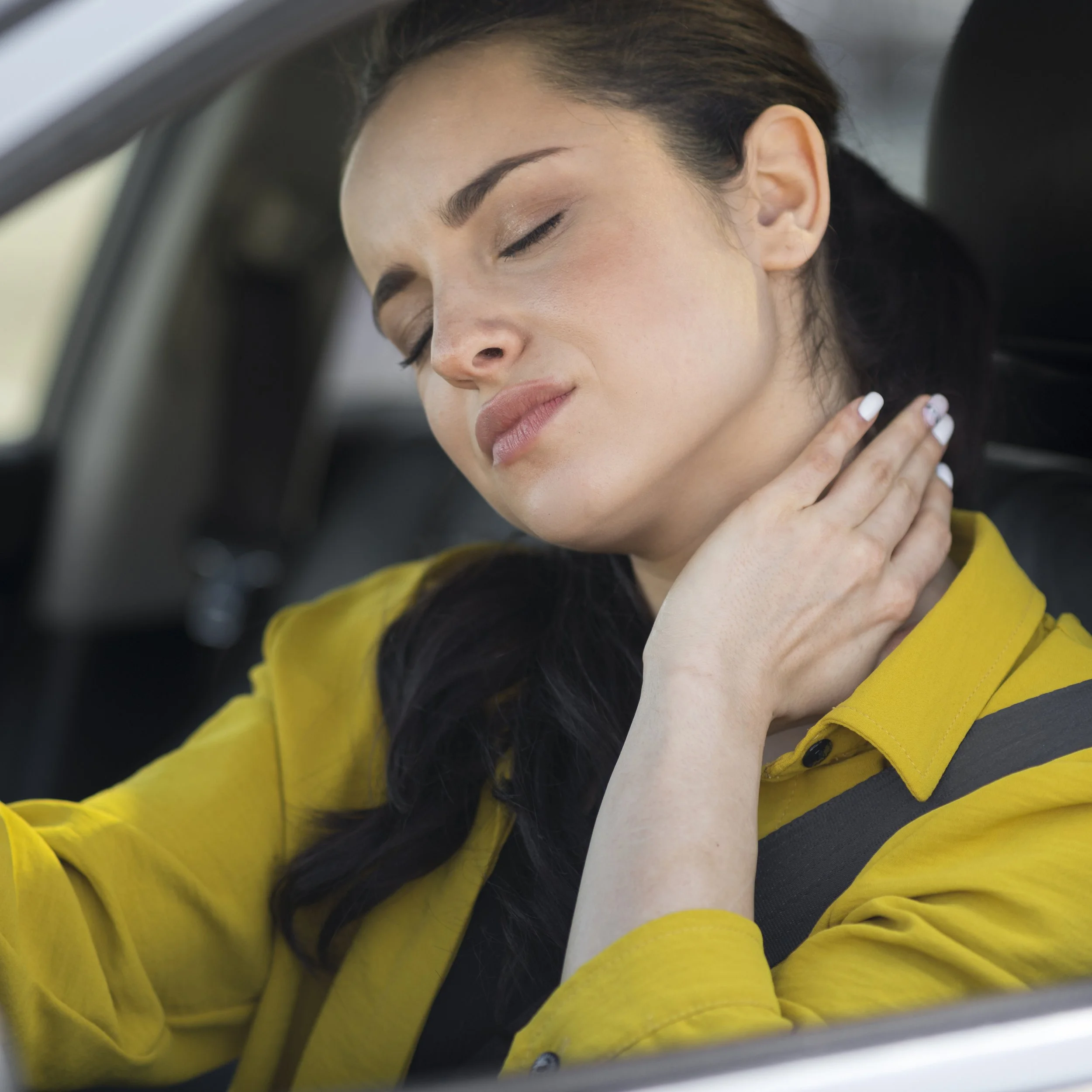 Whiplash and auto injury evaluation by chiropractor at Live Well Family Chiropractic in Columbus GA