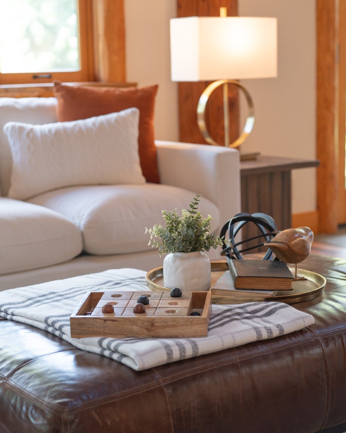 💸 Stop asking how to save money when selling your home&hellip;
 Start asking how to make money! 🏡✨

That&rsquo;s where Purple Duck Staging comes in. When we&rsquo;re involved early, we:
 🎯 Prioritize updates that actually boost value
 🎨 Suggest p