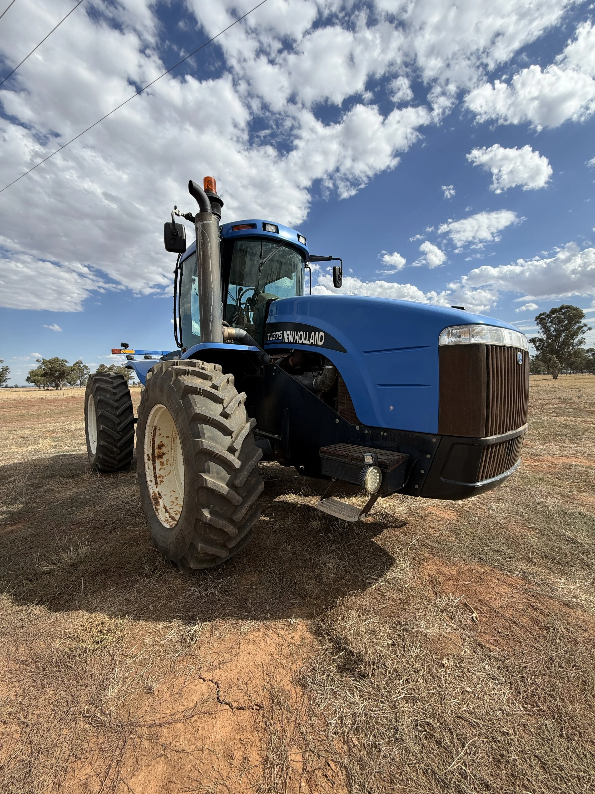 New Holland TJ375 4WD Tractor.