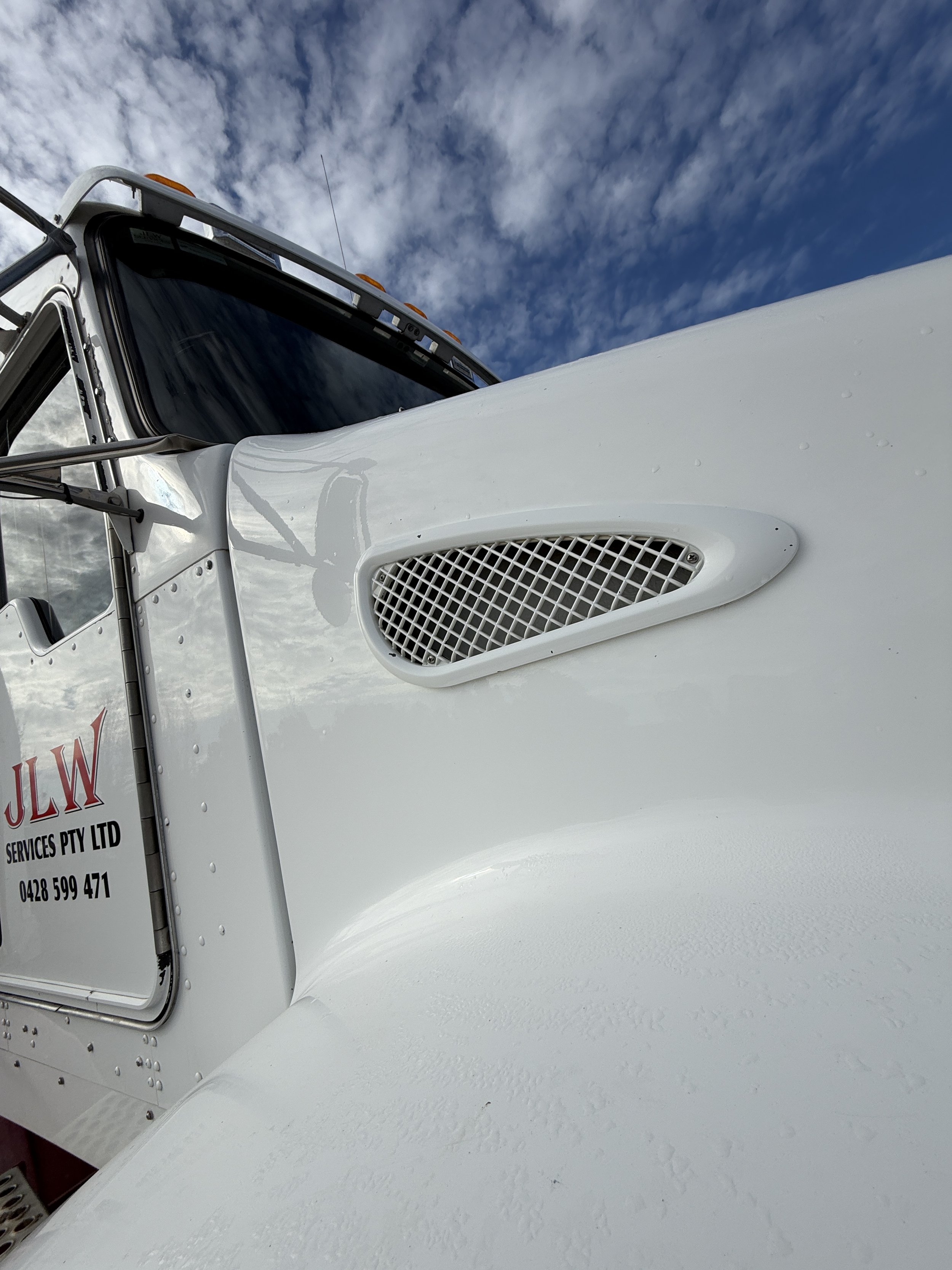 Kenworth T359 Twin Steer Tilt Tray with Trailer image 11
