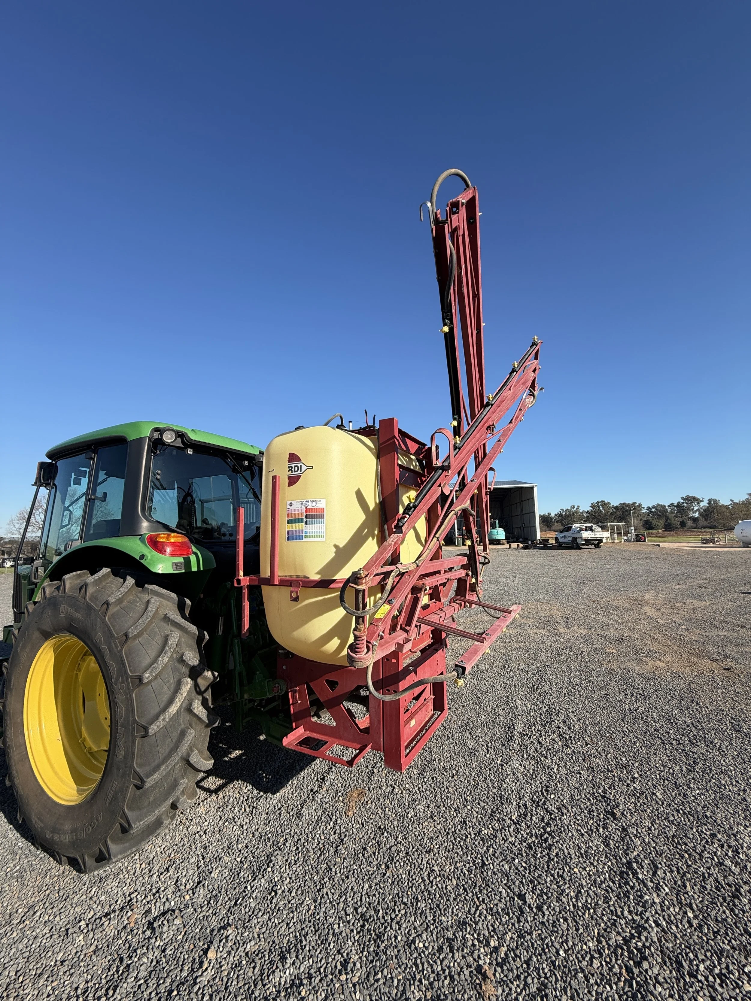 Hardi 1800L Linkage Sprayer.