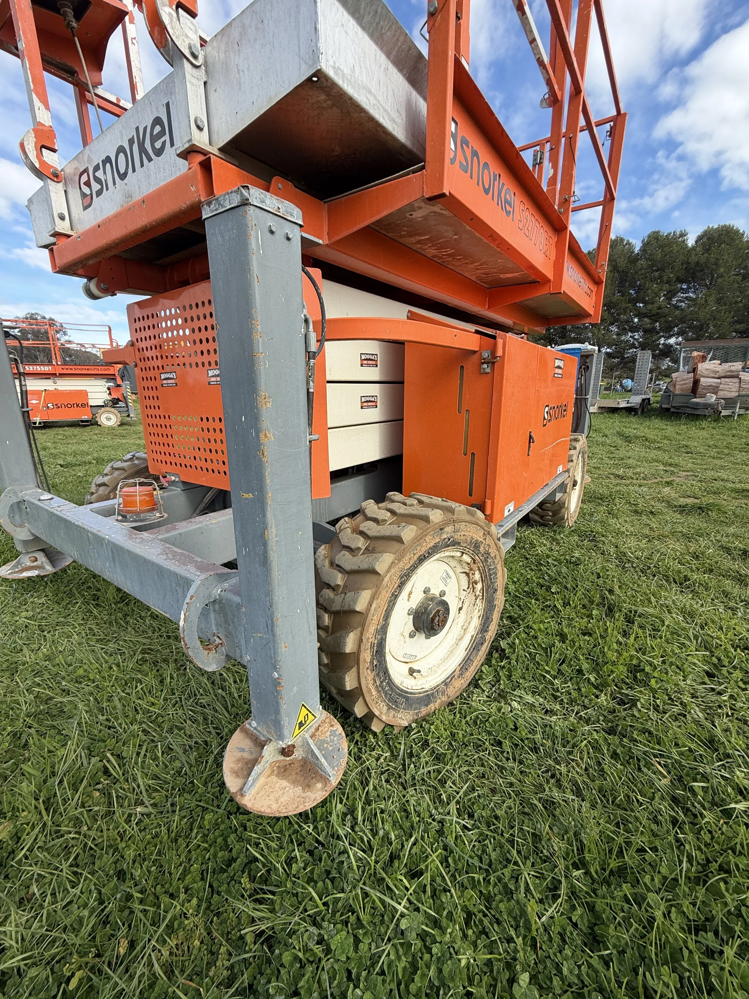 Snorkel S2770RT Scissor Lift image 8