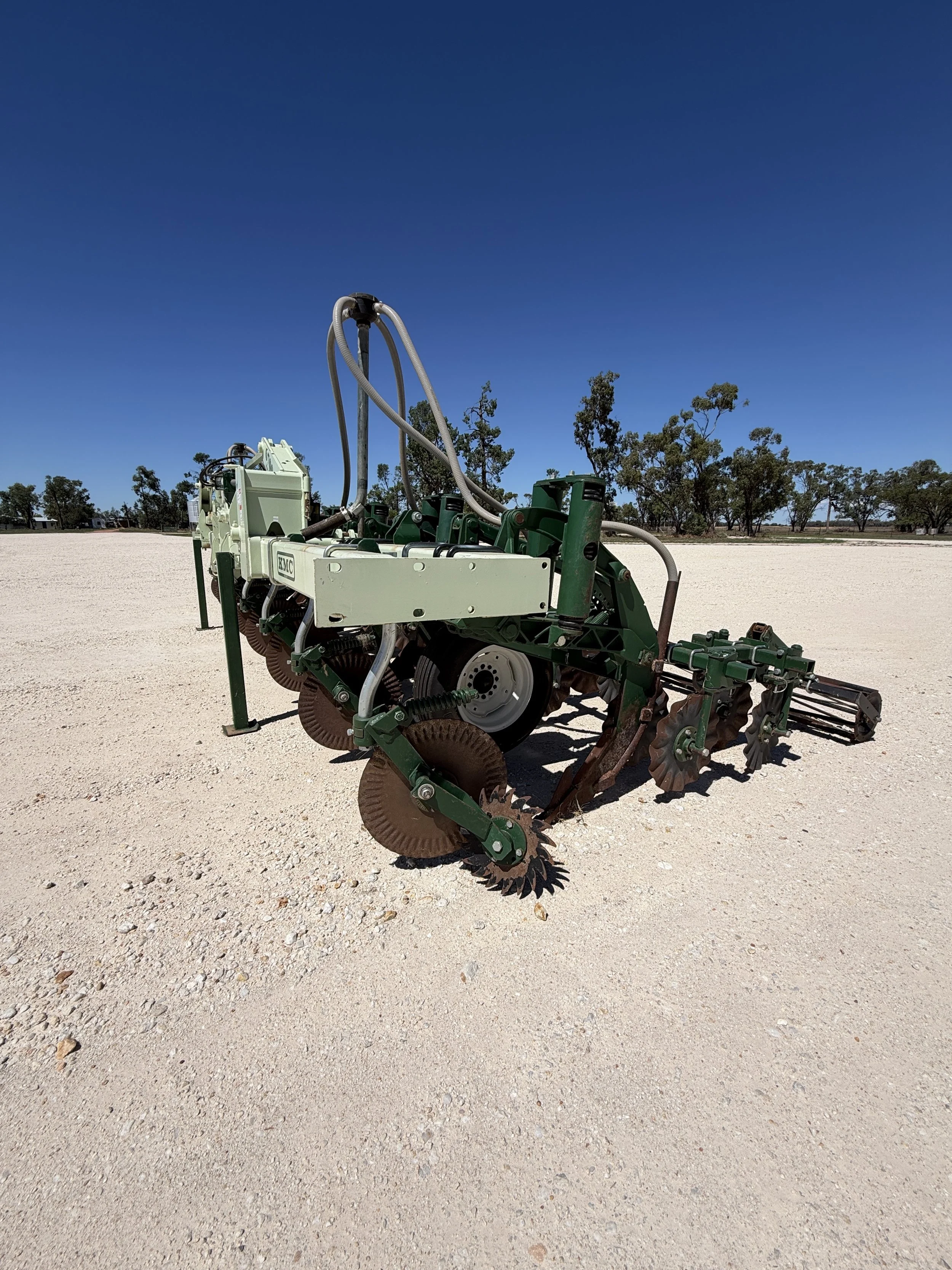 Kelley 6700 8 Row Strip Till image 9