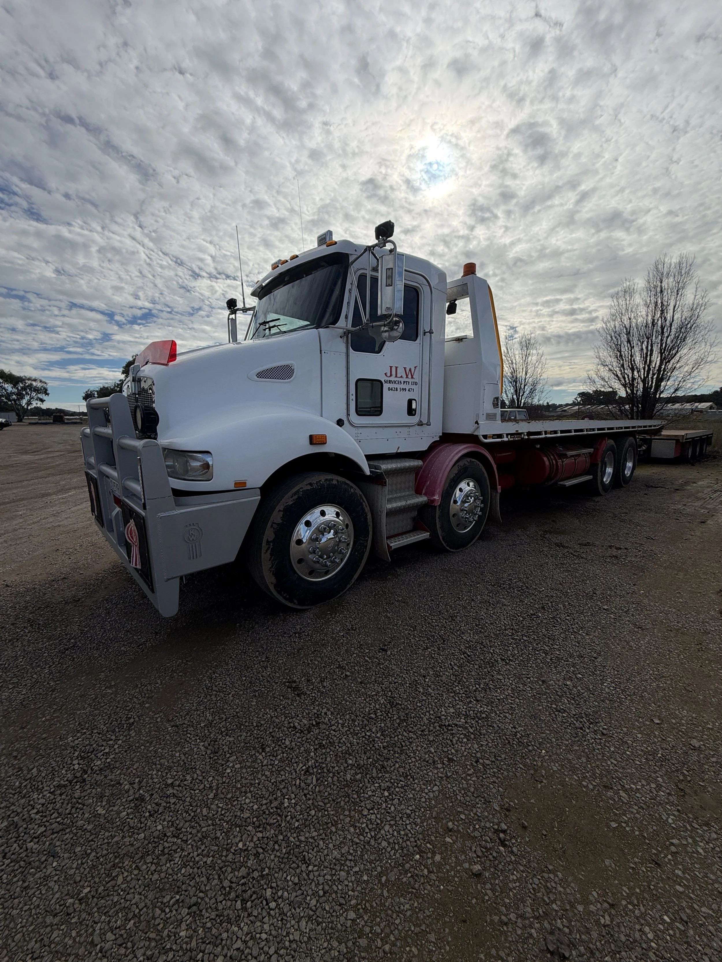 Kenworth T359 Twin Steer Tilt Tray with Trailer image 9