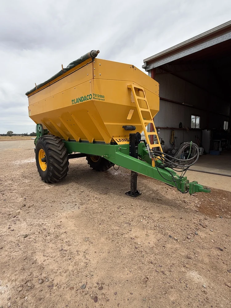 Landaco TS12000 Maxispread Spreader for sale at Midstate Machinery Brokers