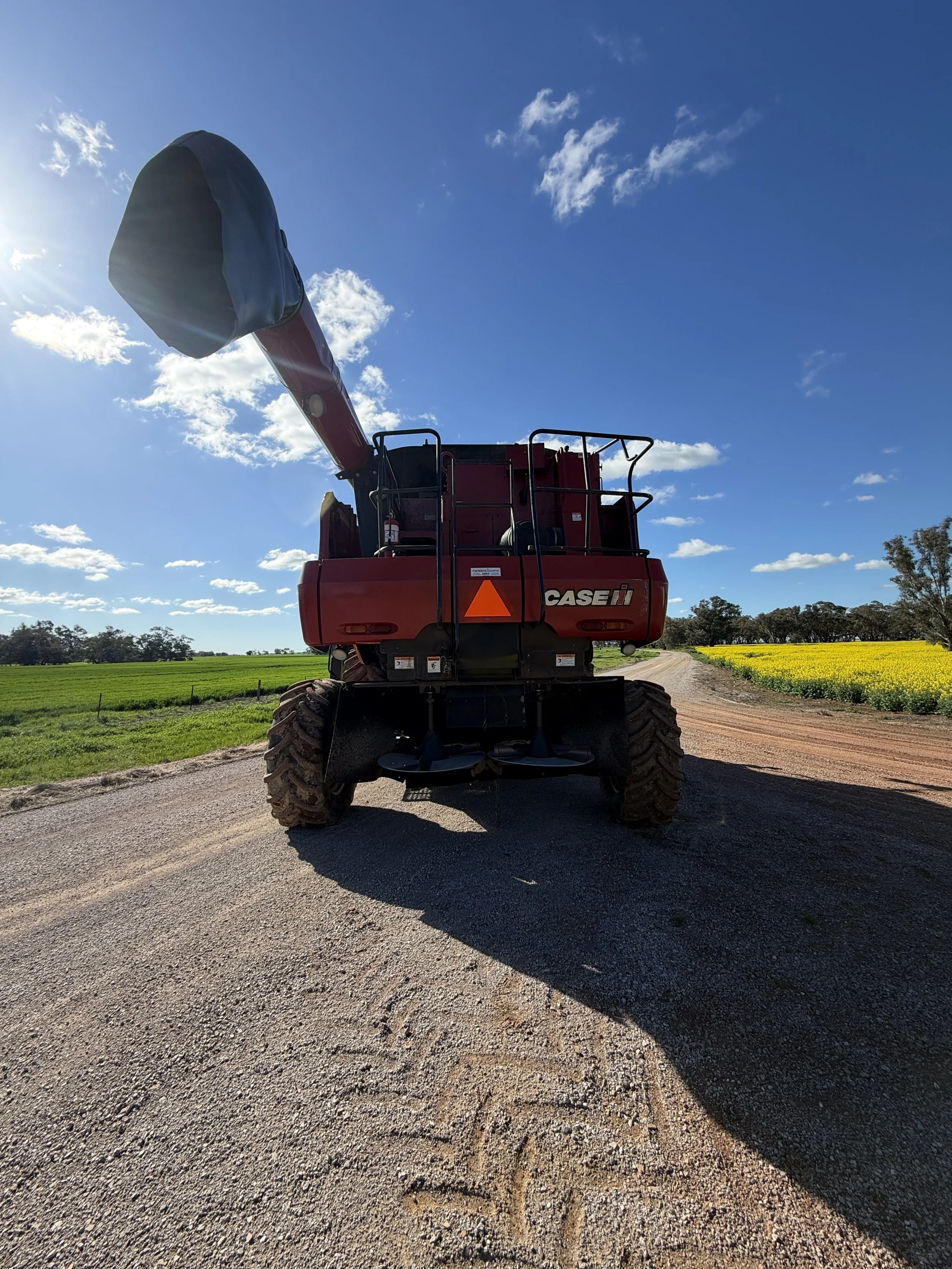 Case 6088 Combine with 2152 35Ft Front with Trailer image 7