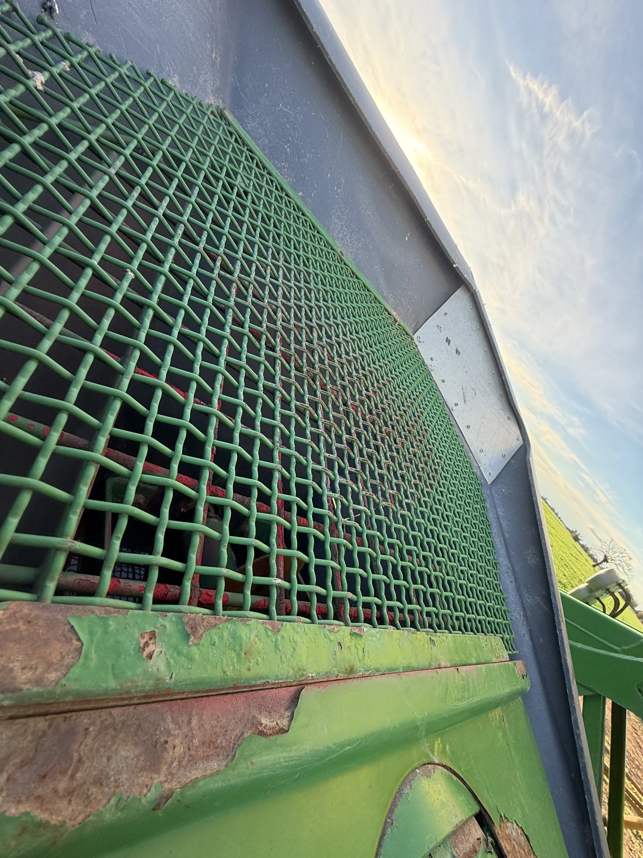 John Deere 1910 550 Bushel Air Cart image 9