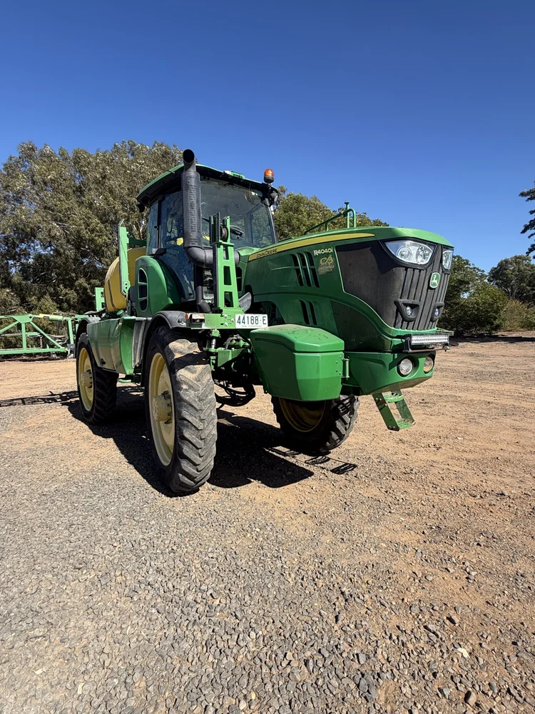 John Deere R4040i Self Propelled Sprayer for sale at Midstate Machinery Brokers
