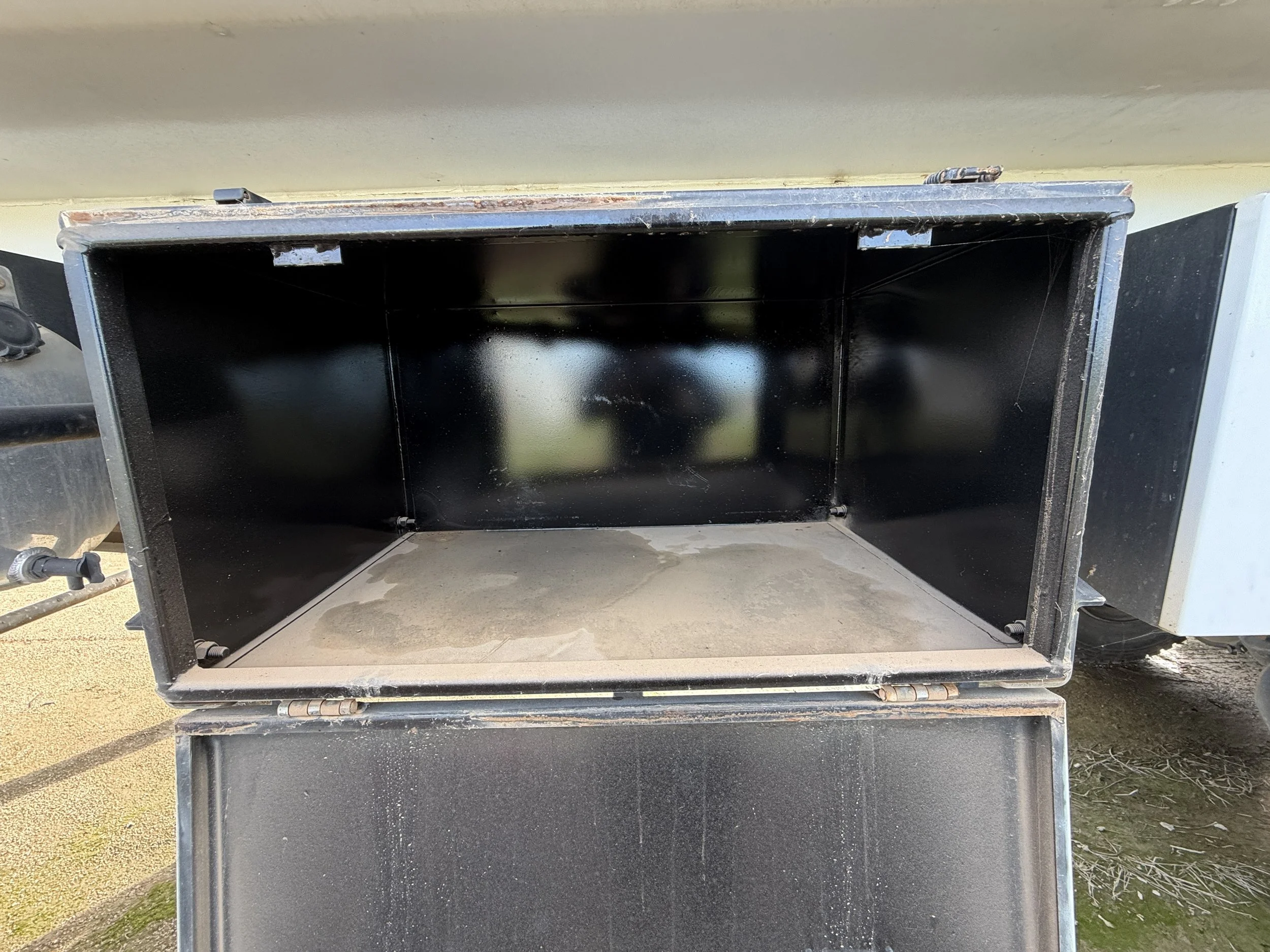 Stonestar Quad Axle Side Tipper image 10