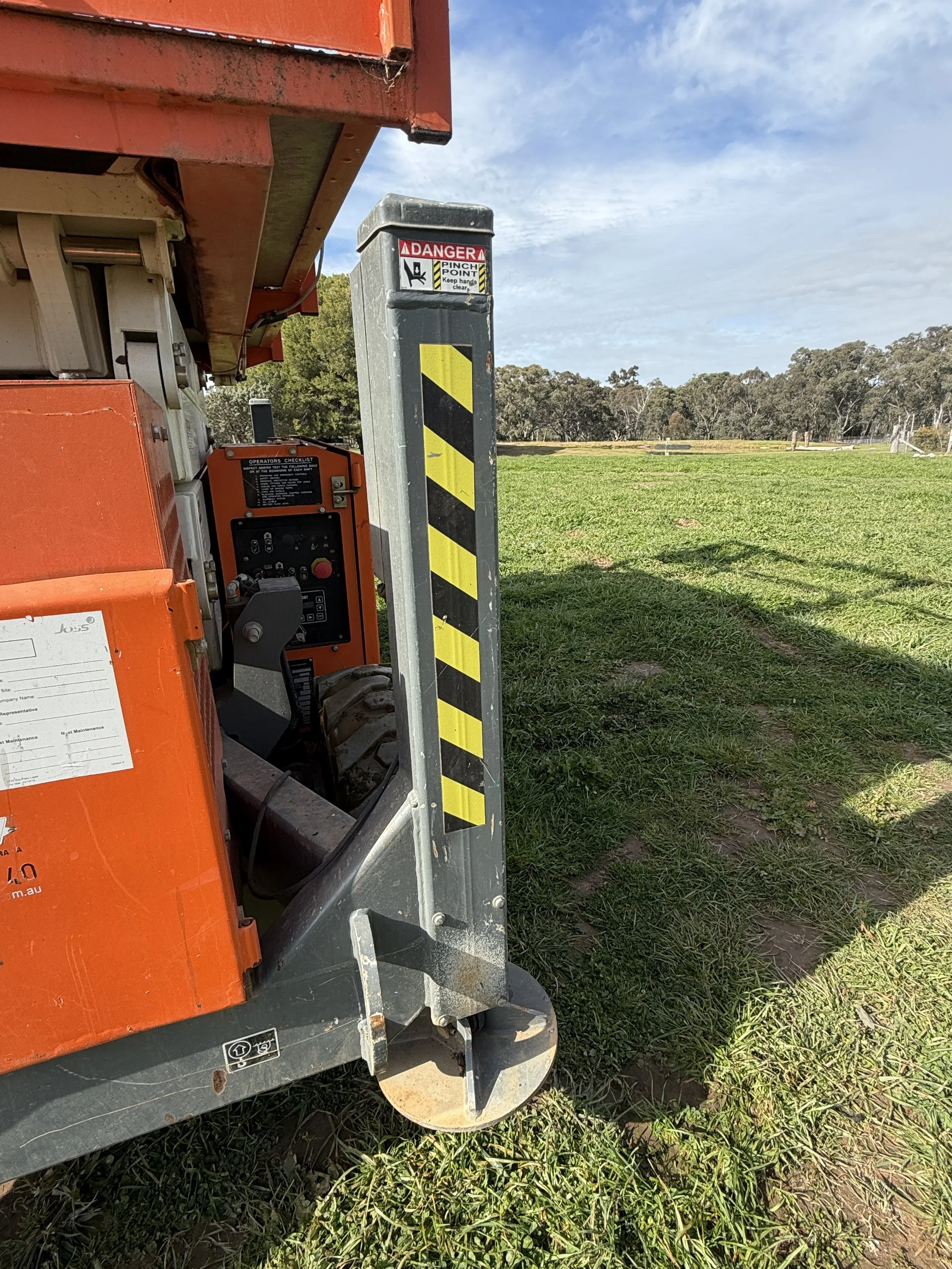 Snorkel S2775RT Scissor Lift image 12