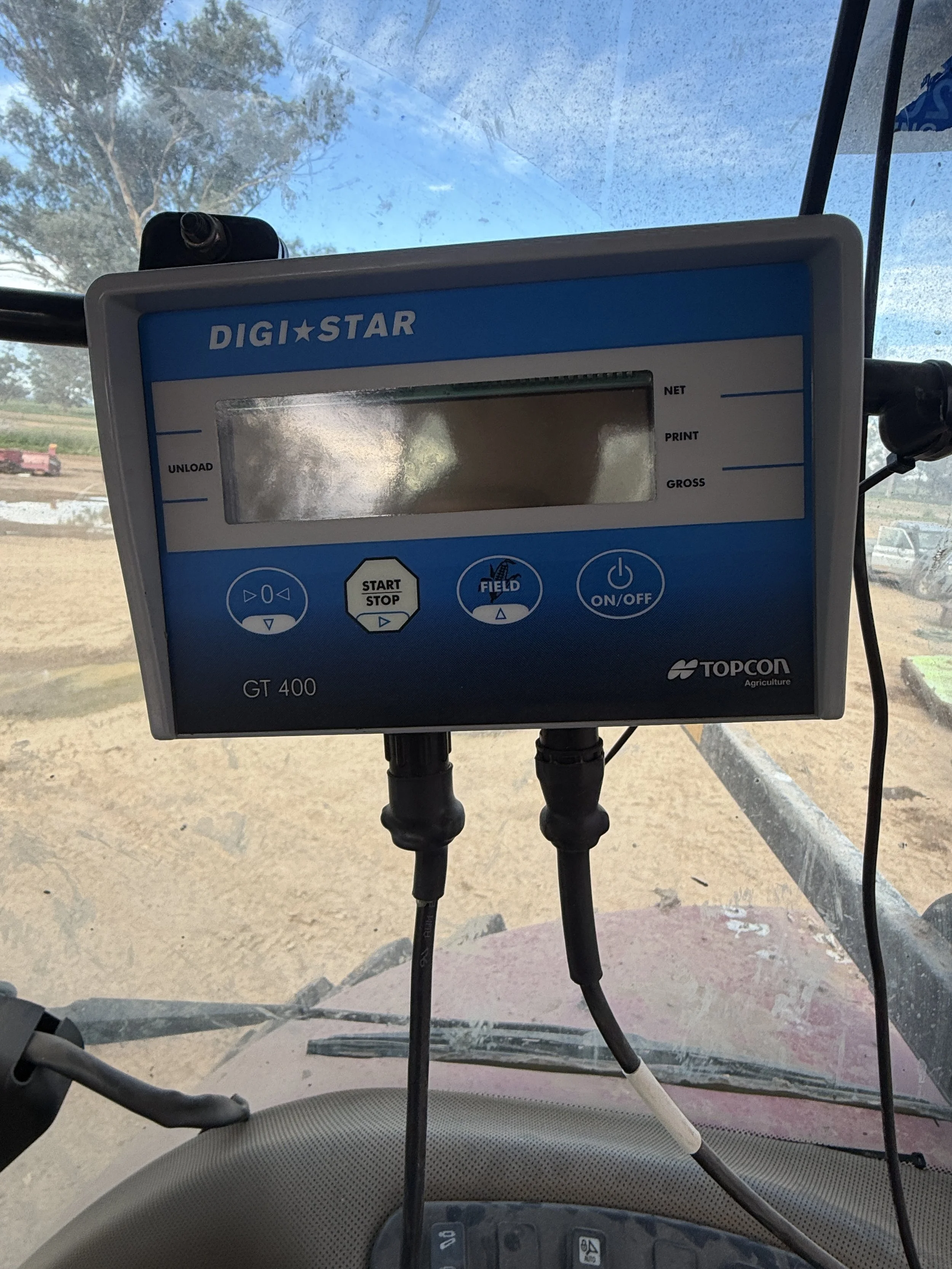 Marshall 810T Trailing Spreader image 10