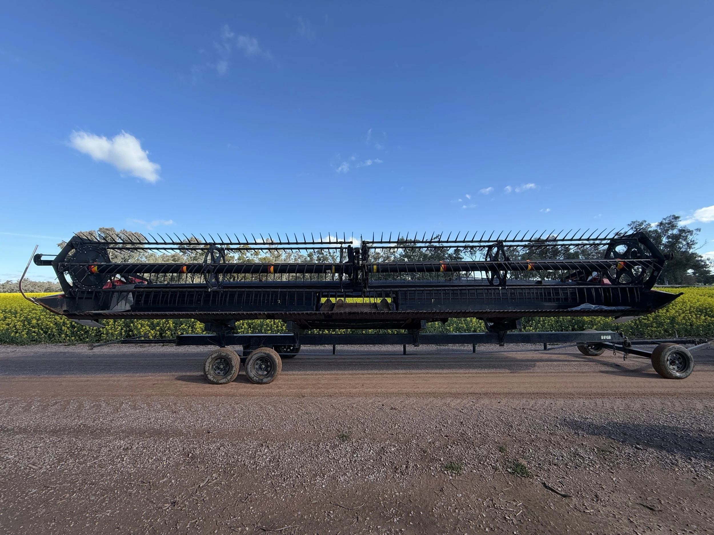 Case 6088 Combine with 2152 35Ft Front with Trailer image 17