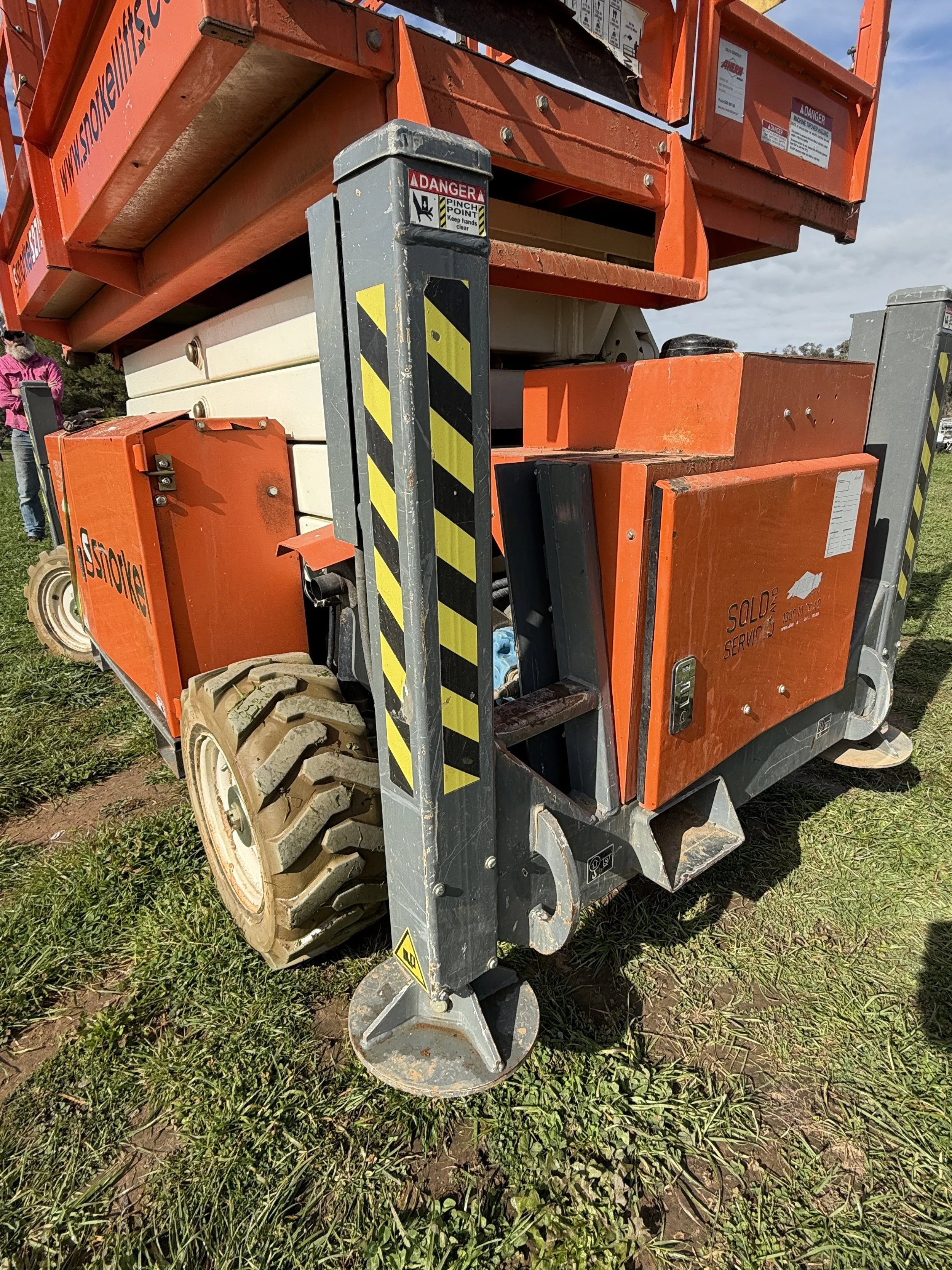 Snorkel S2775RT Scissor Lift image 11