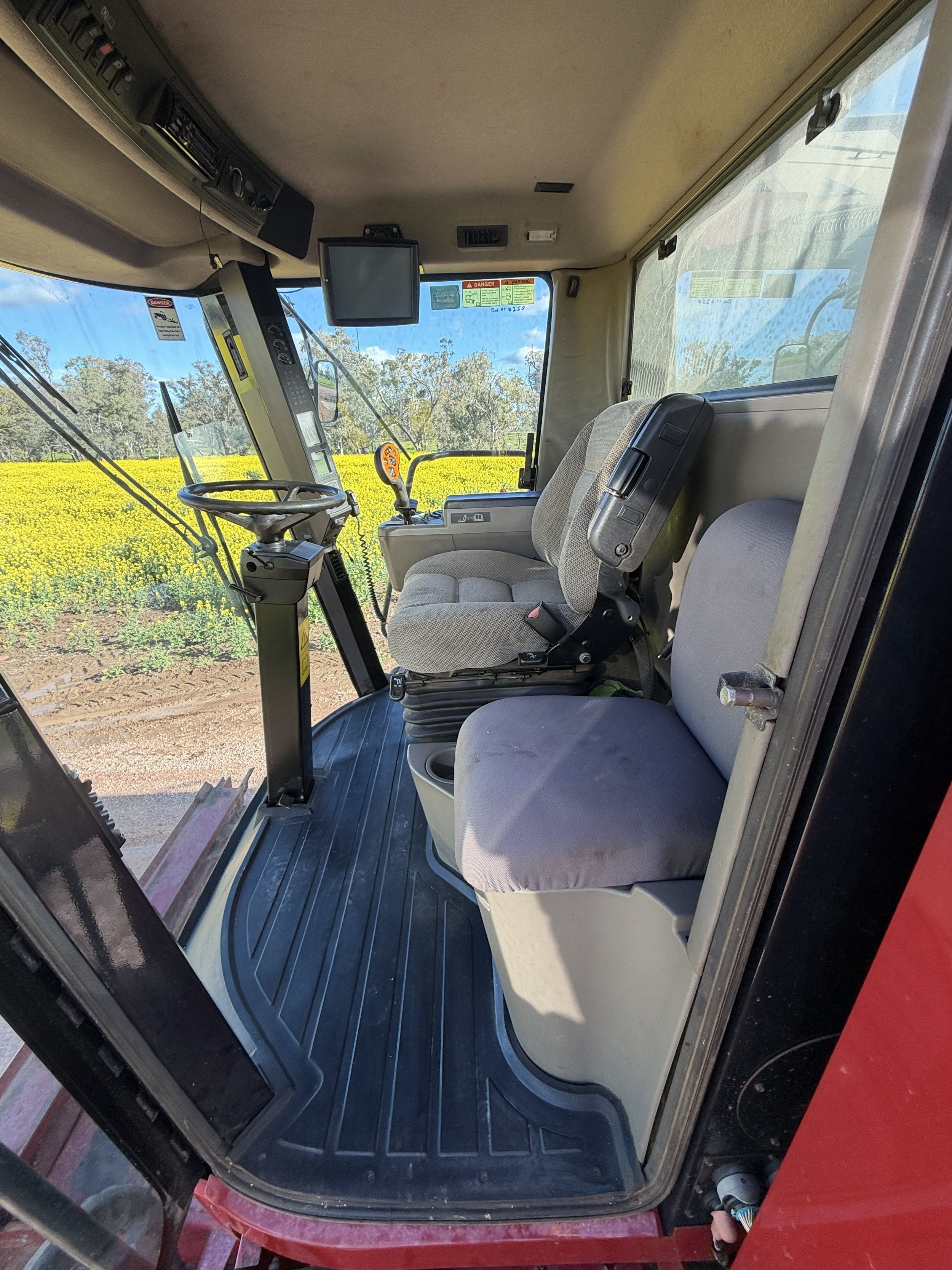 Case 6088 Combine with 2152 35Ft Front with Trailer image 12
