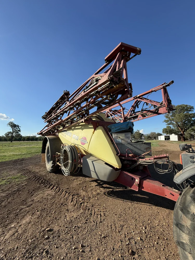 Hardi Commander Terra Force 8500L Boomspray for sale at Midstate Machinery Brokers