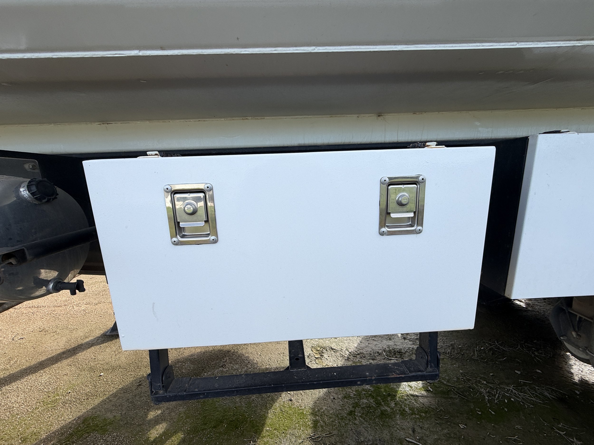 Stonestar Quad Axle Side Tipper image 9
