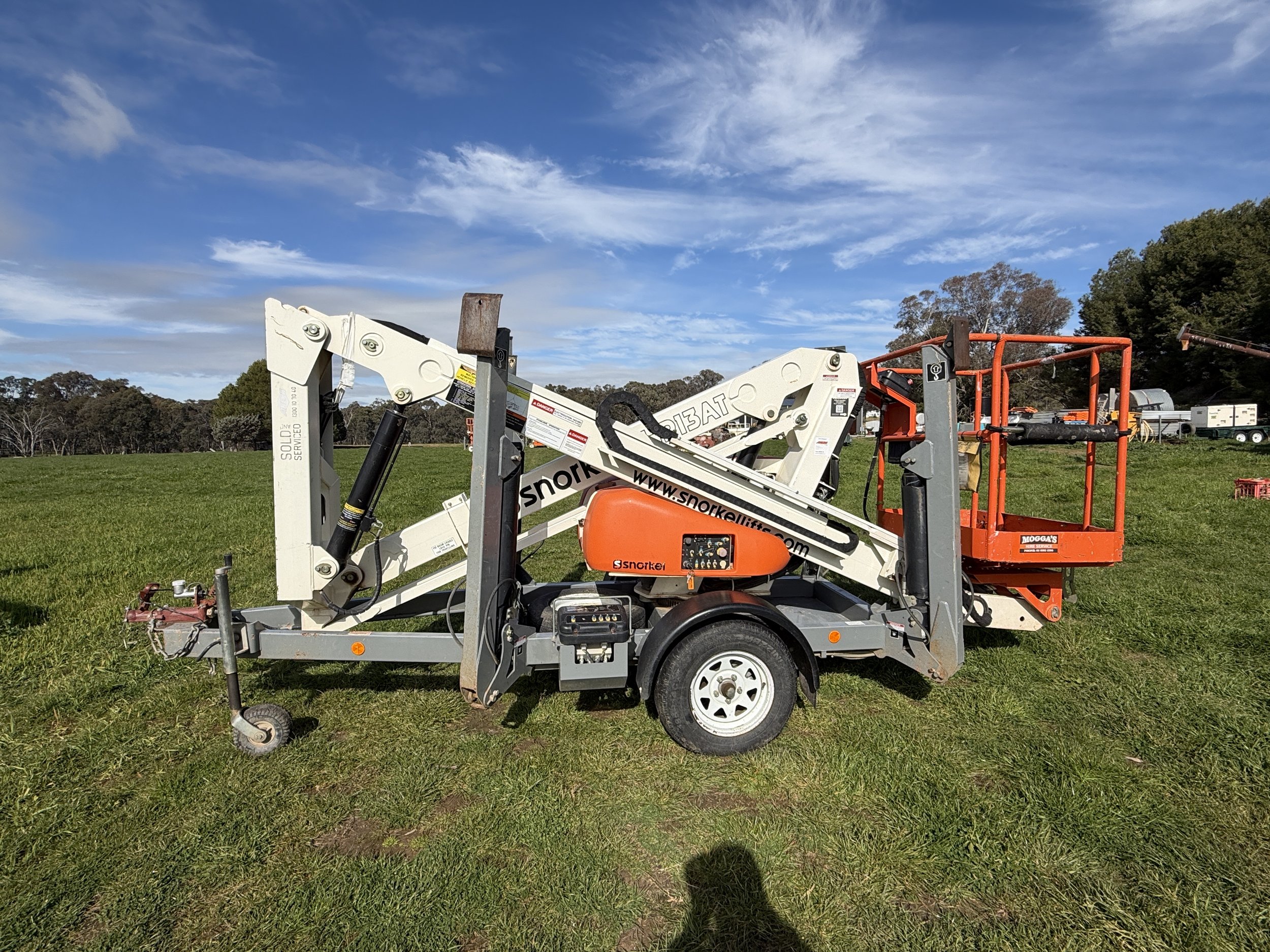 Snorkel MHP13AT Trailer Mounted Cherry Picker image 7
