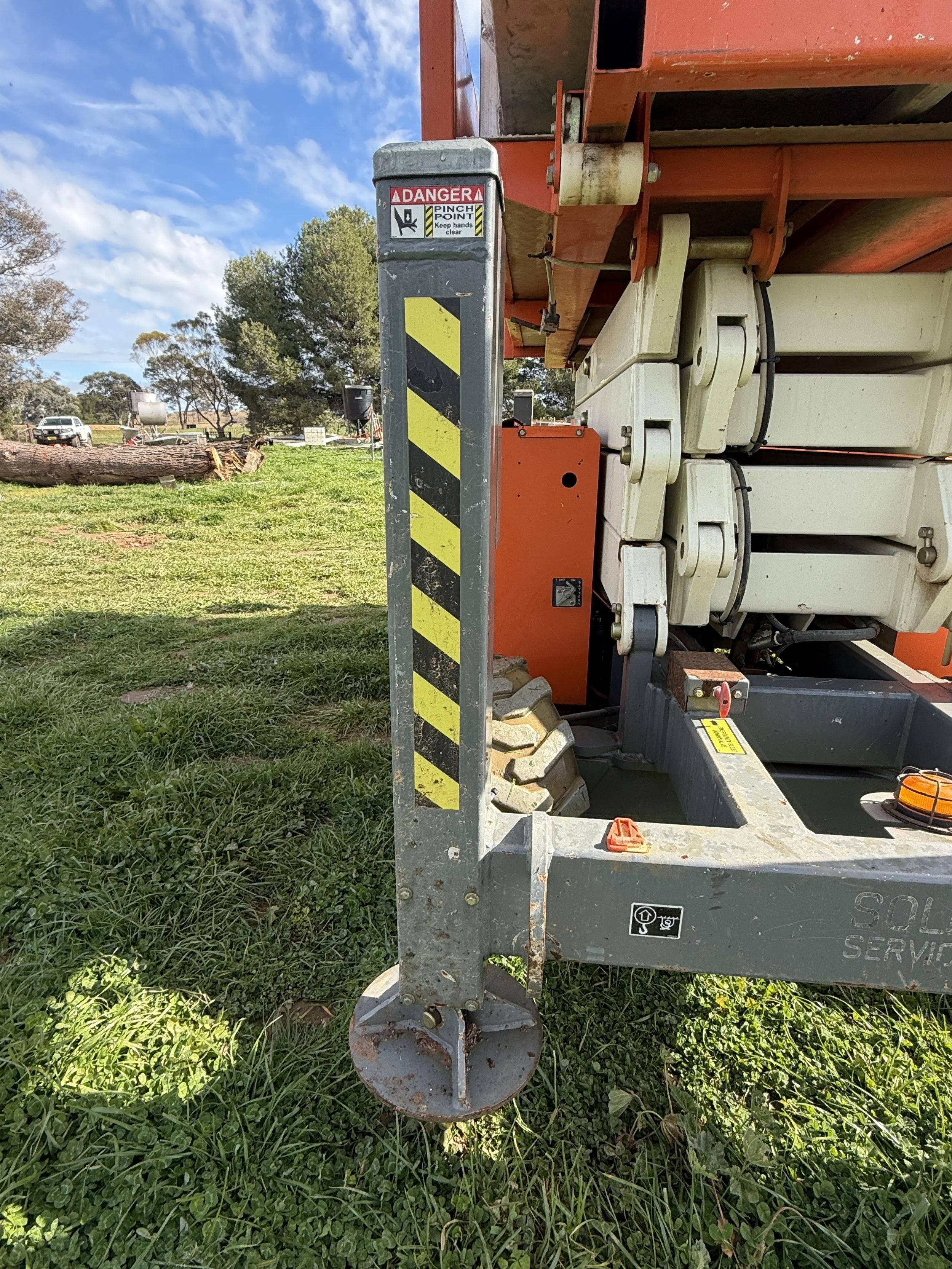 Snorkel S2775RT Scissor Lift image 10